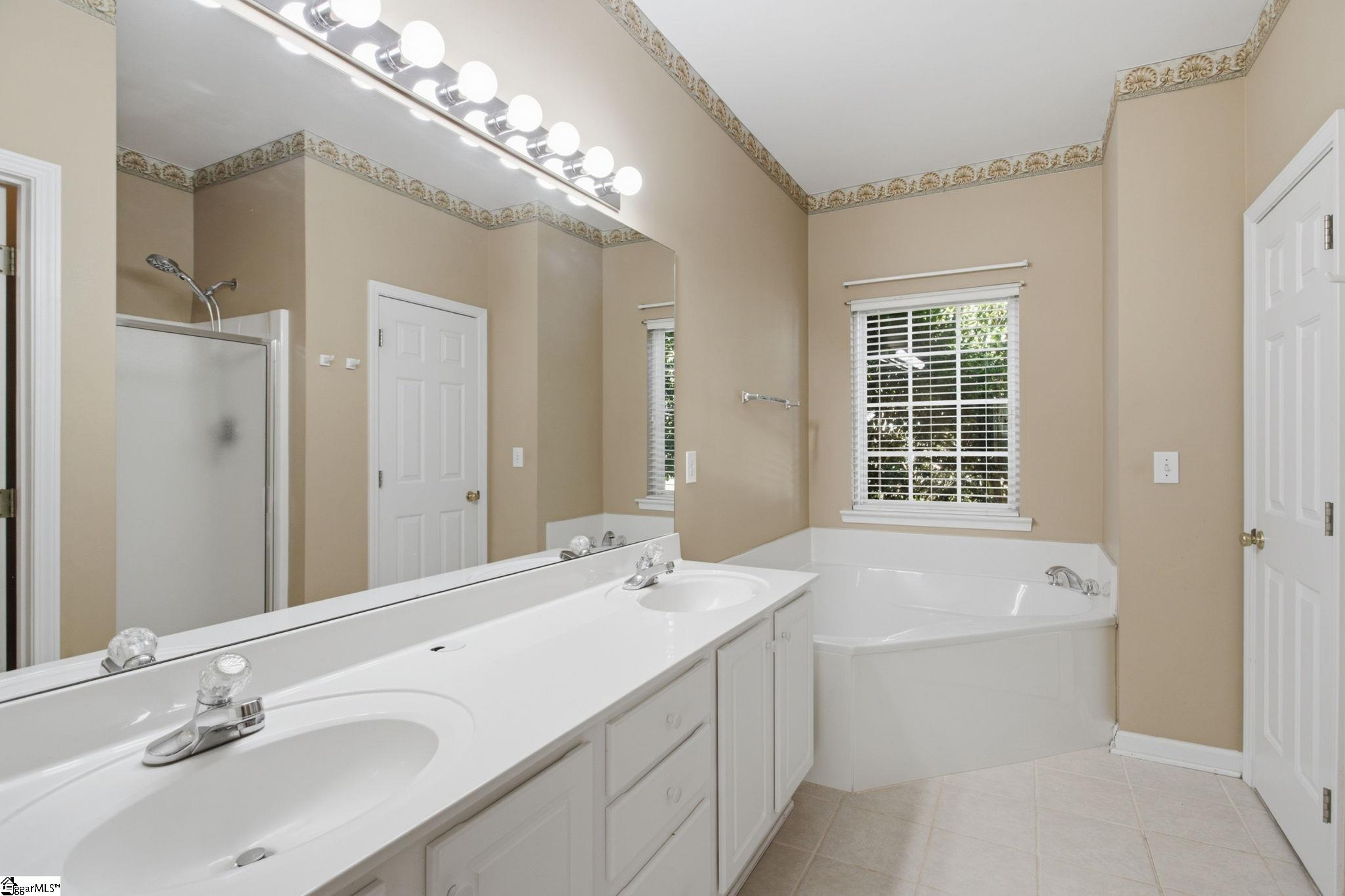10 Coachwhip Court Property Photo 15