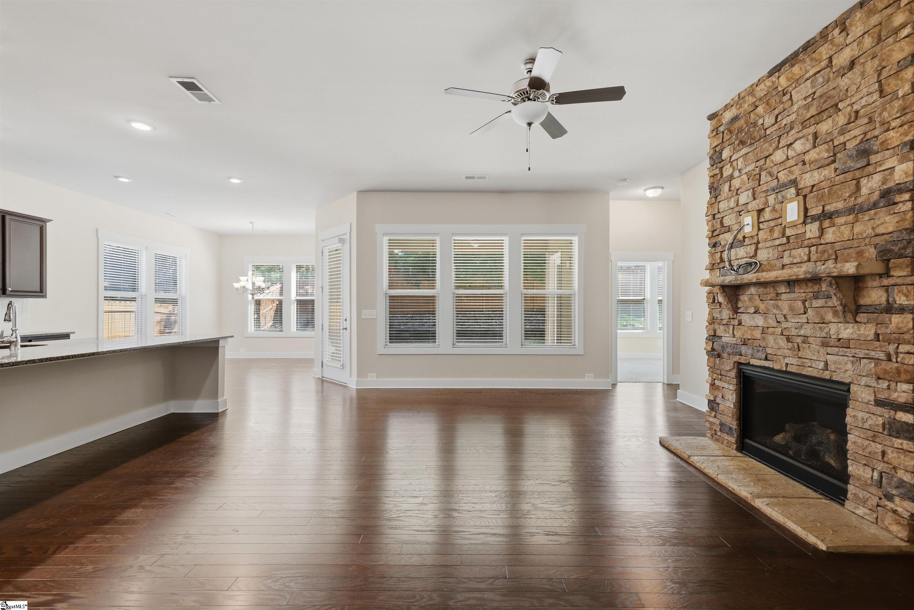 46 Grand River Lane Property Photo 5