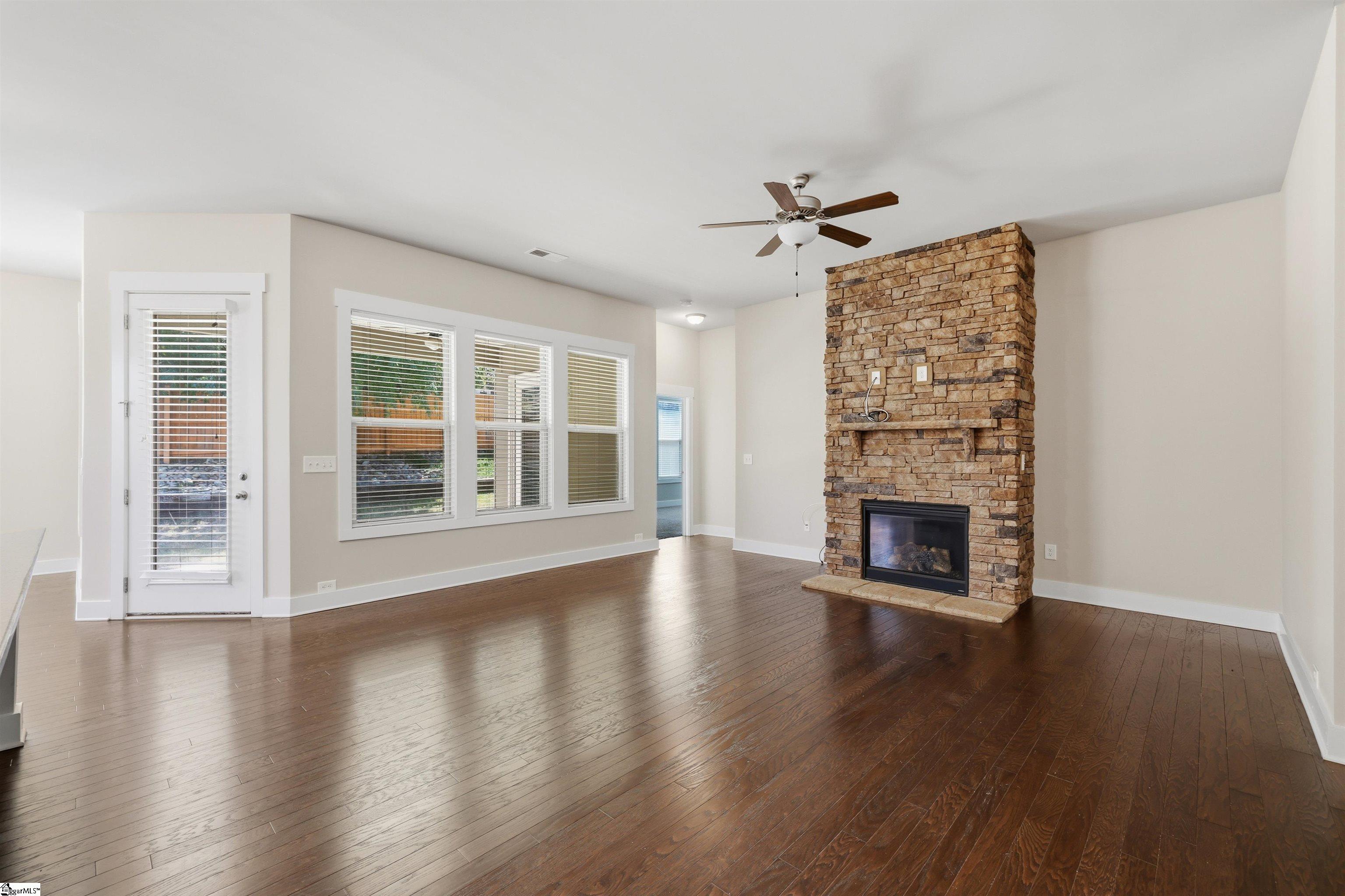 46 Grand River Lane Property Photo 6