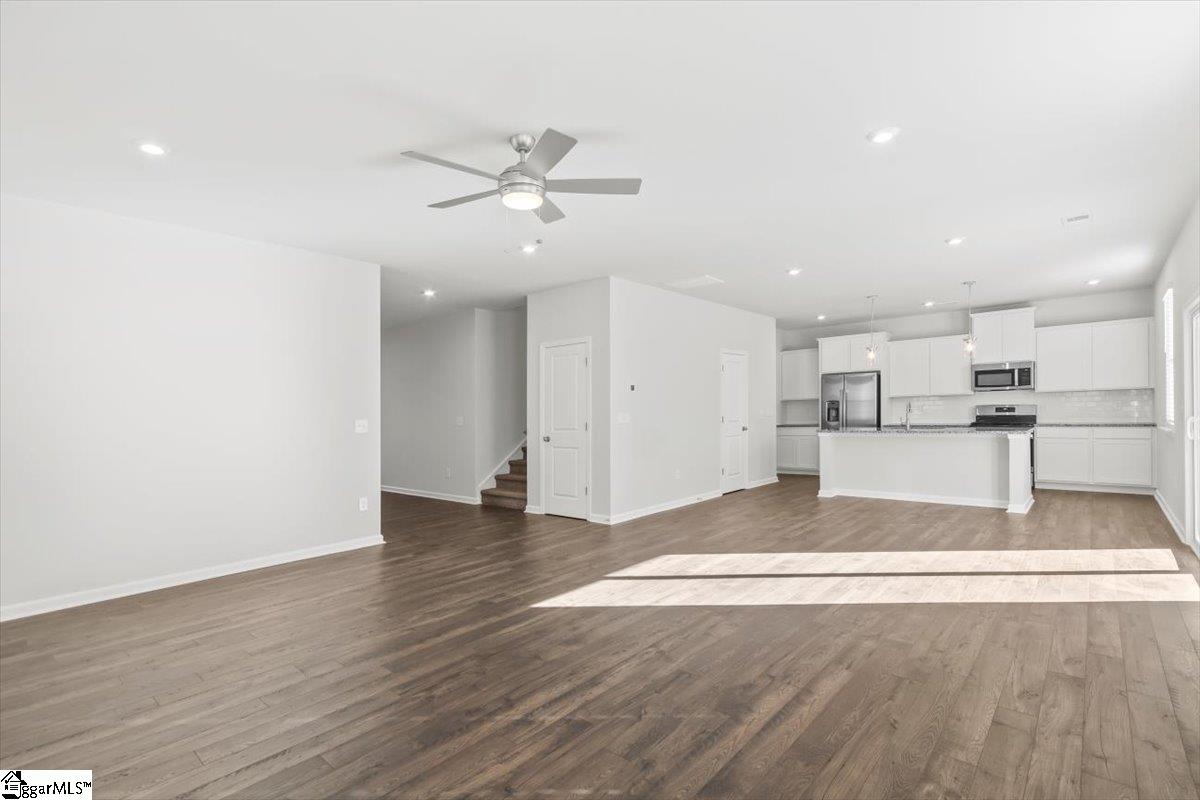 1229 Red Delicious Drive Property Photo 9