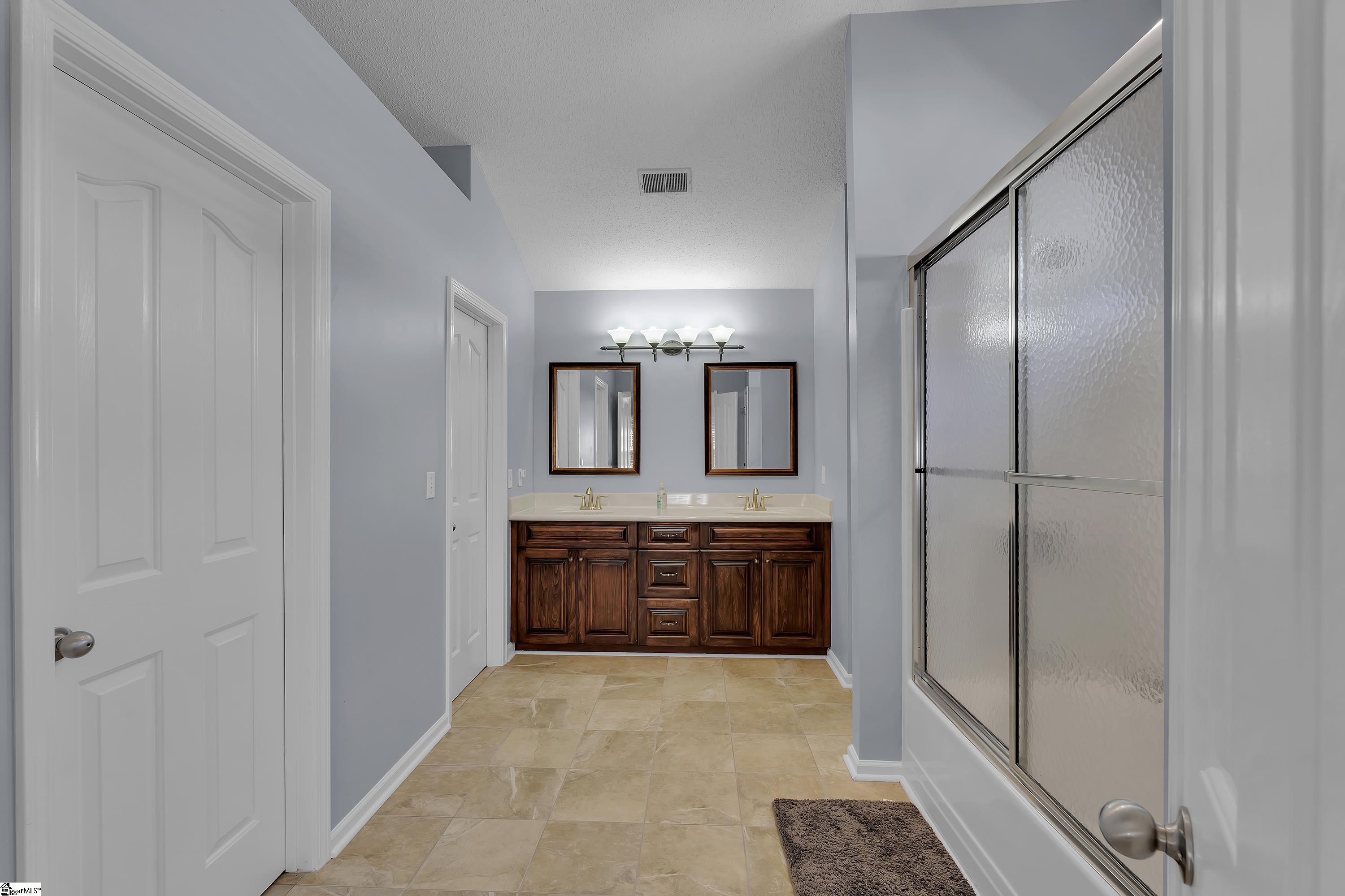 634 Timberwalk Drive Property Photo 18