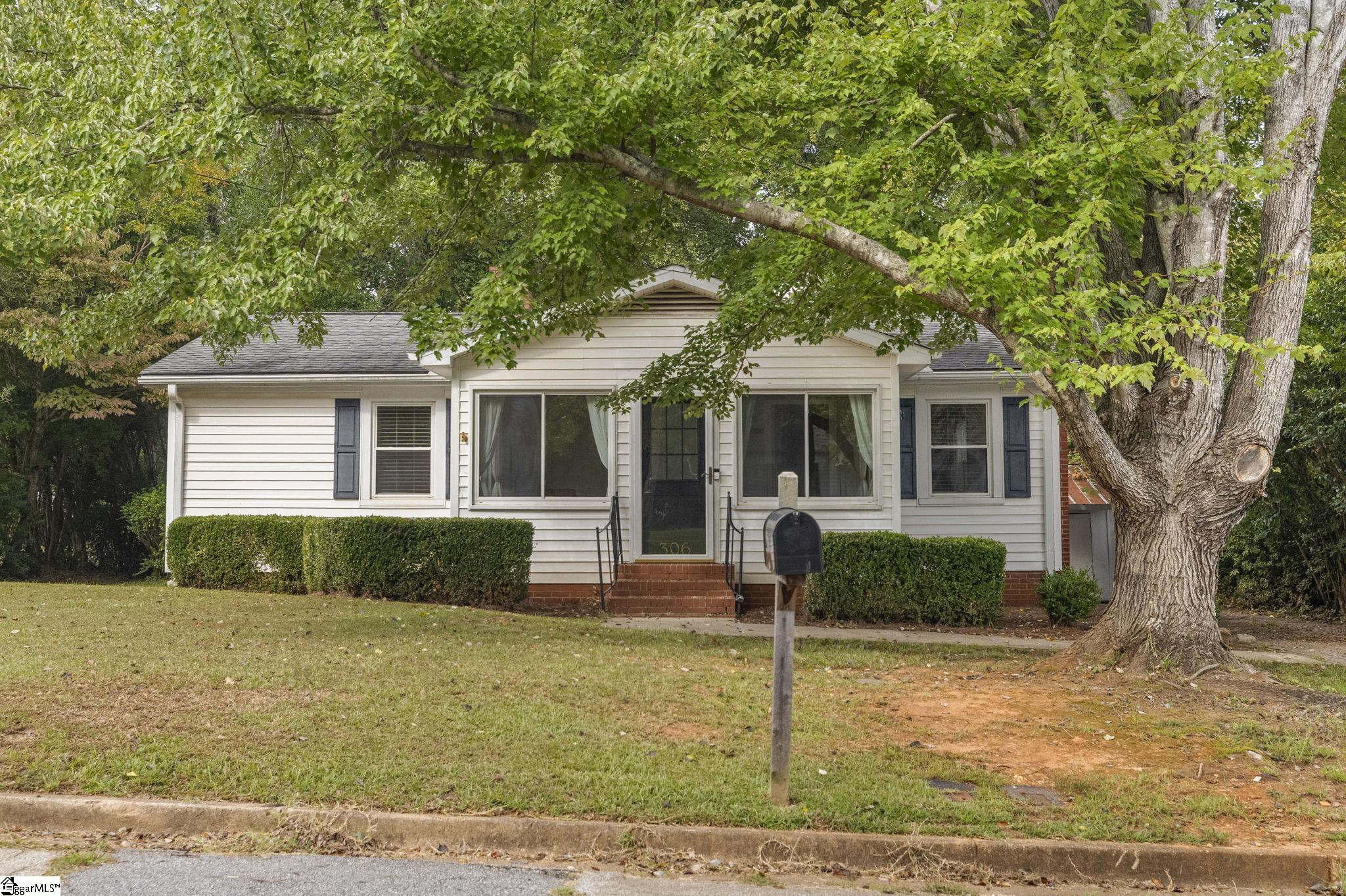 306 Owings Street Property Photo 2