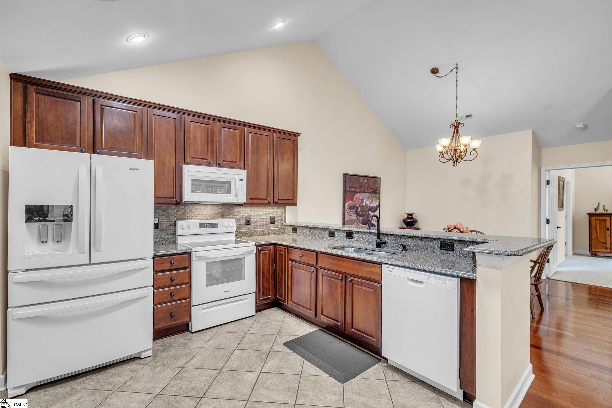 102 Grinders Circle Property Photo 10