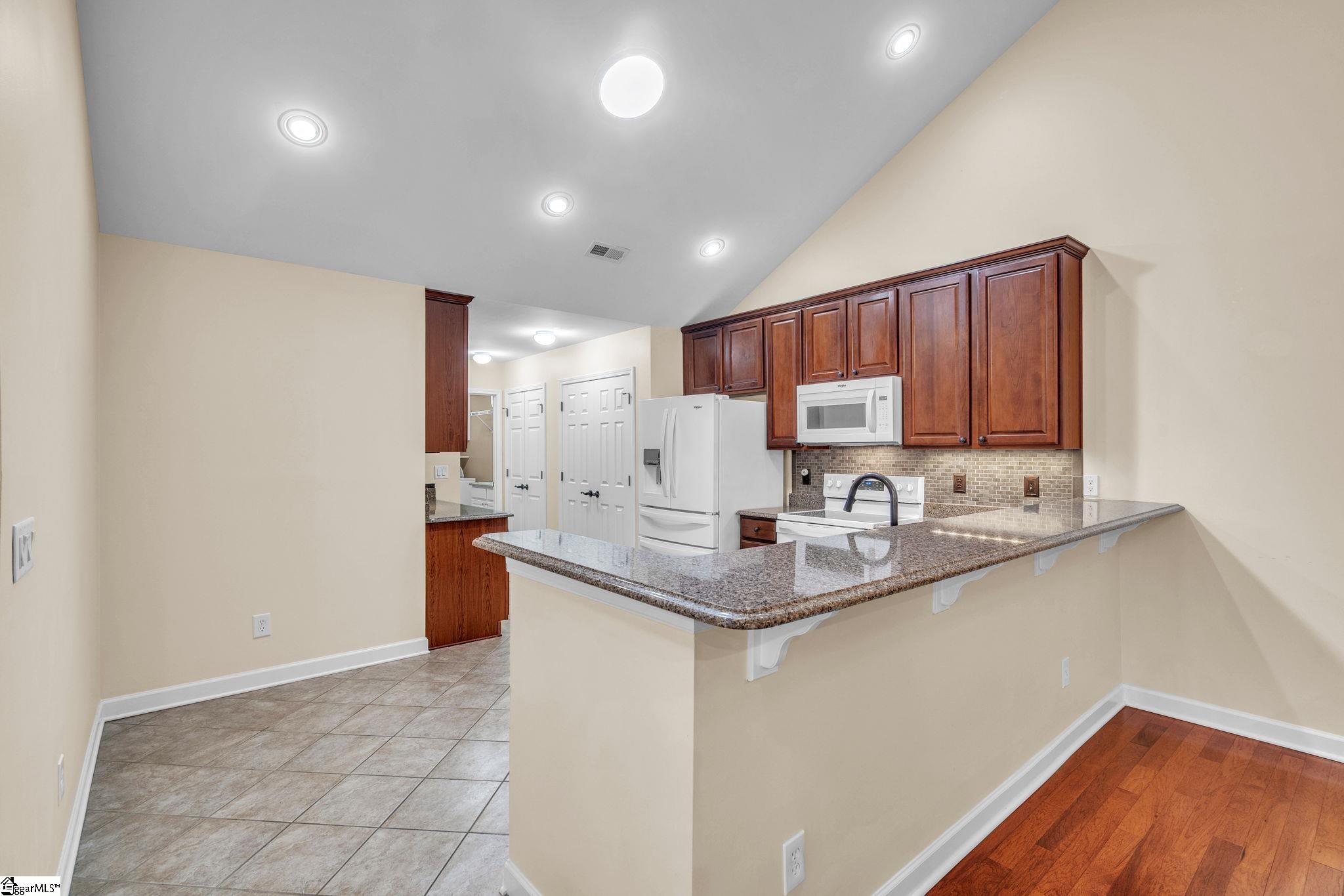 102 Grinders Circle Property Photo 11