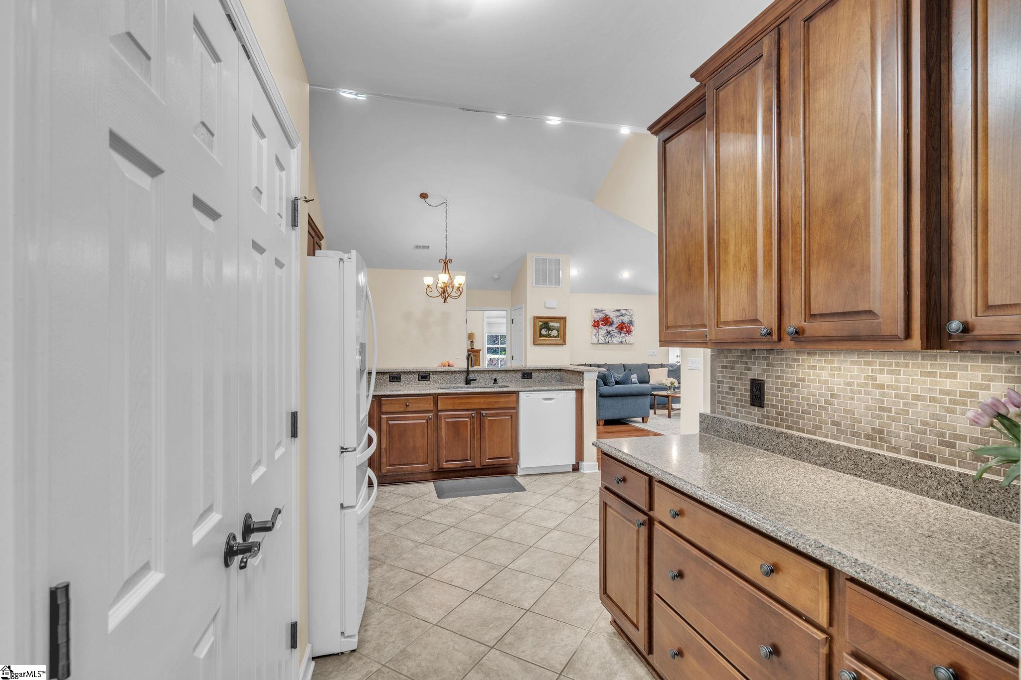 102 Grinders Circle Property Photo 12