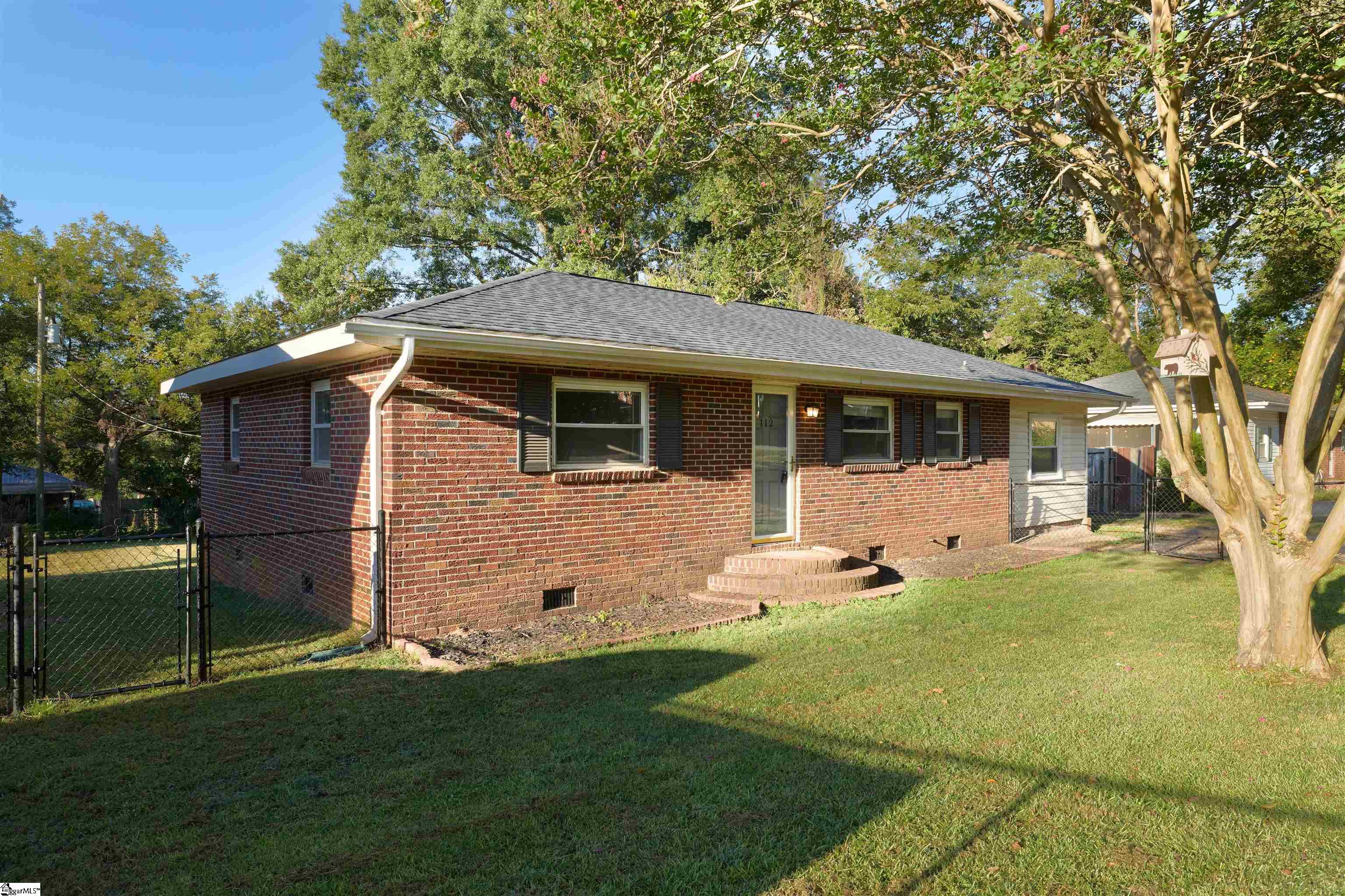 112 Lynn Street Property Photo 2