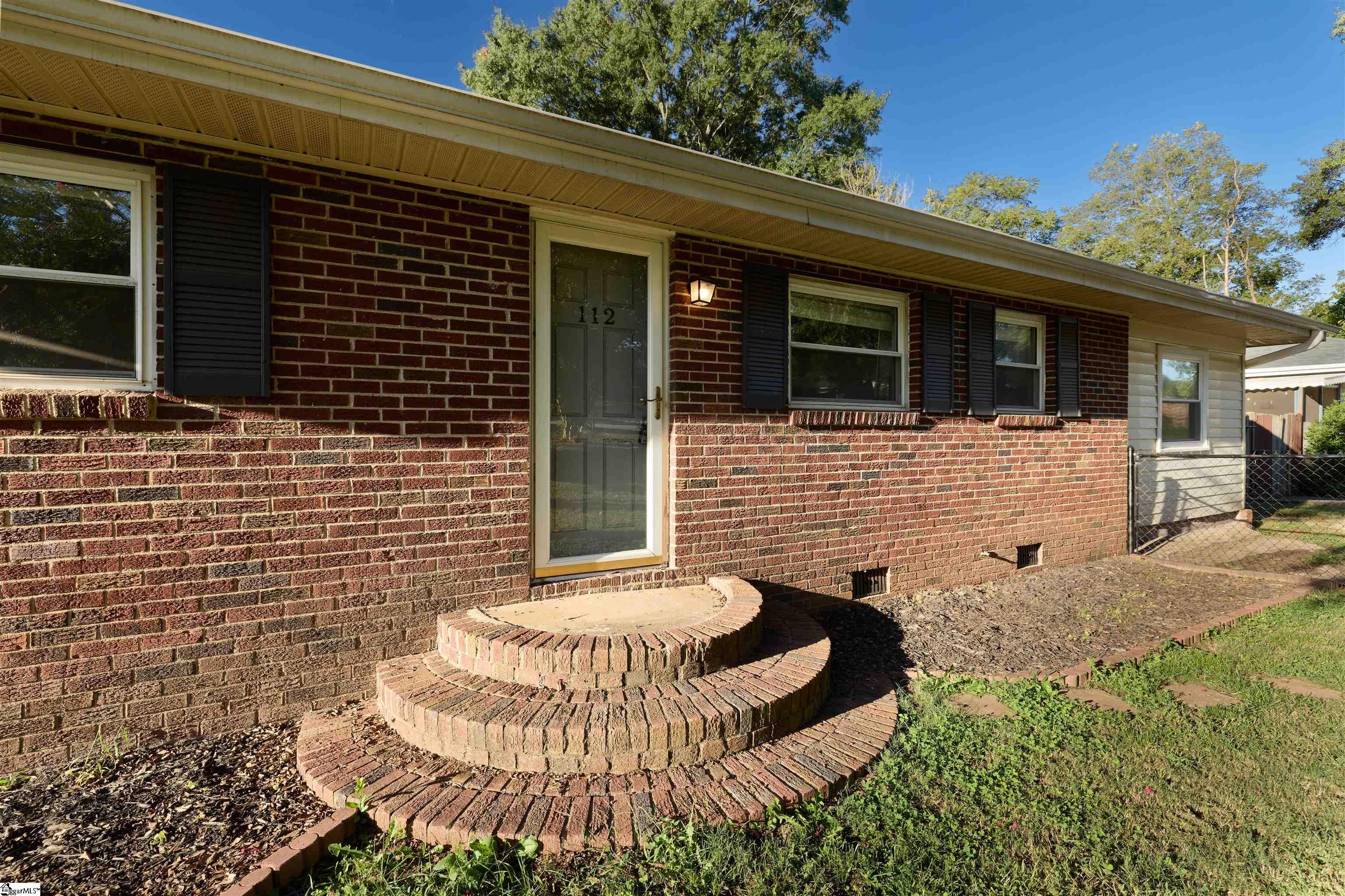 112 Lynn Street Property Photo 3