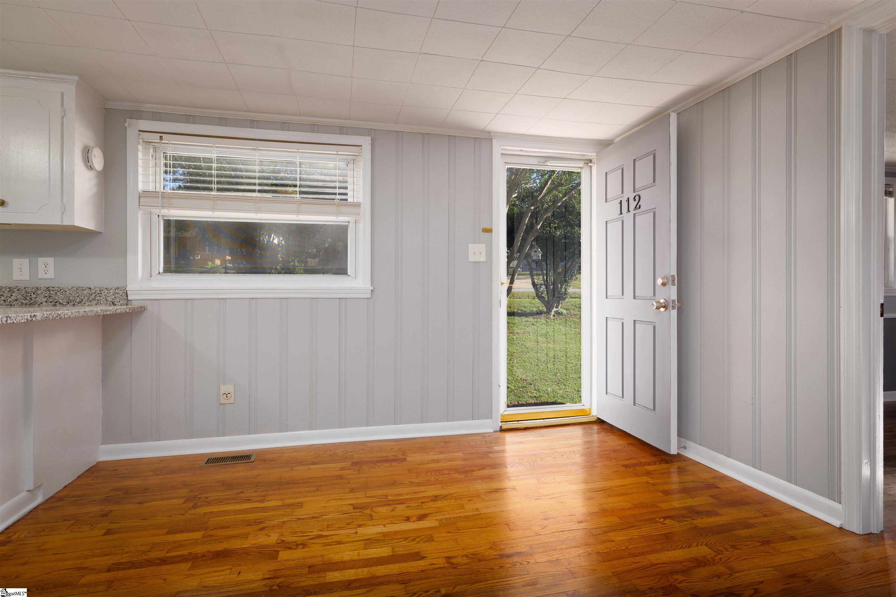 112 Lynn Street Property Photo 4