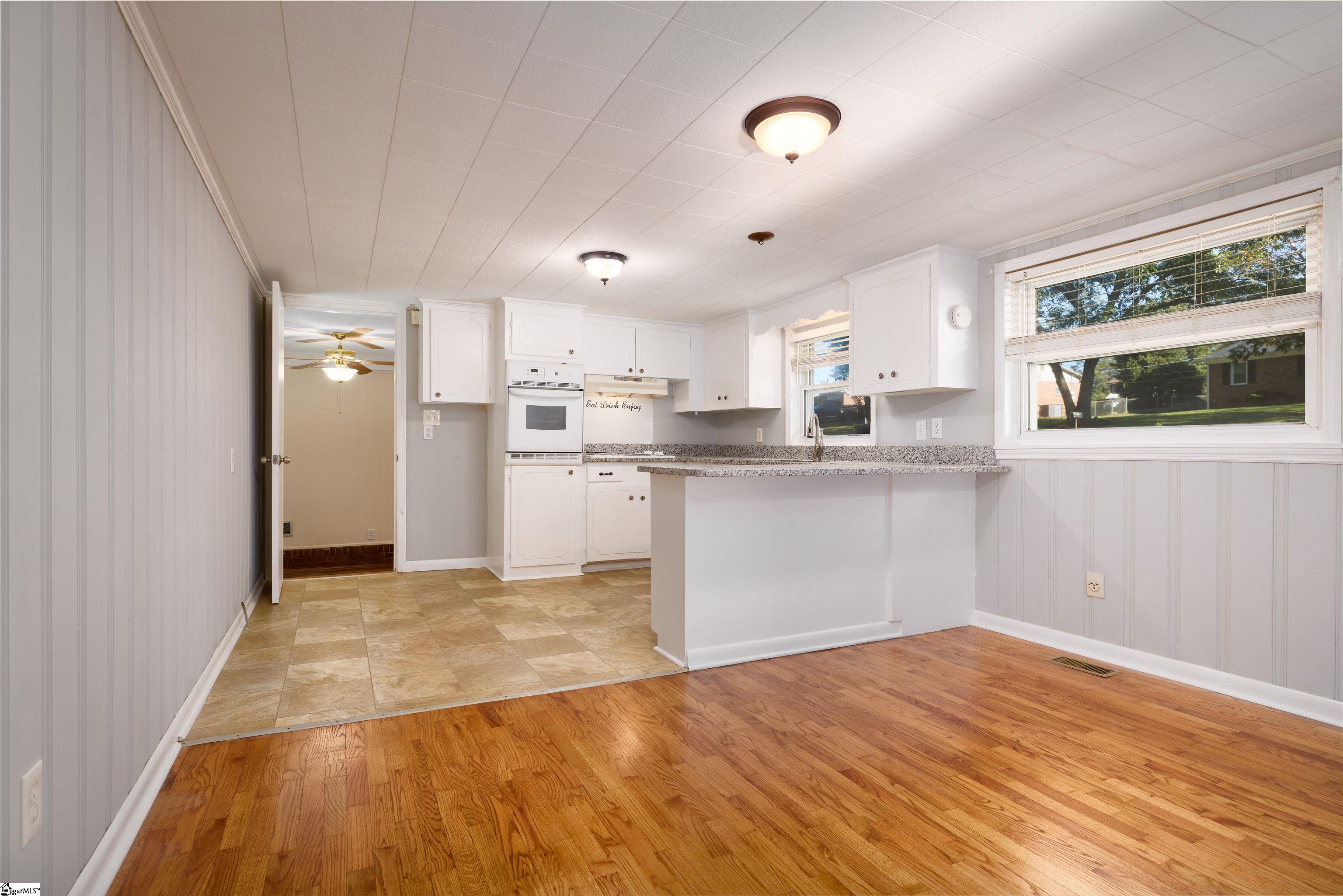 112 Lynn Street Property Photo 6