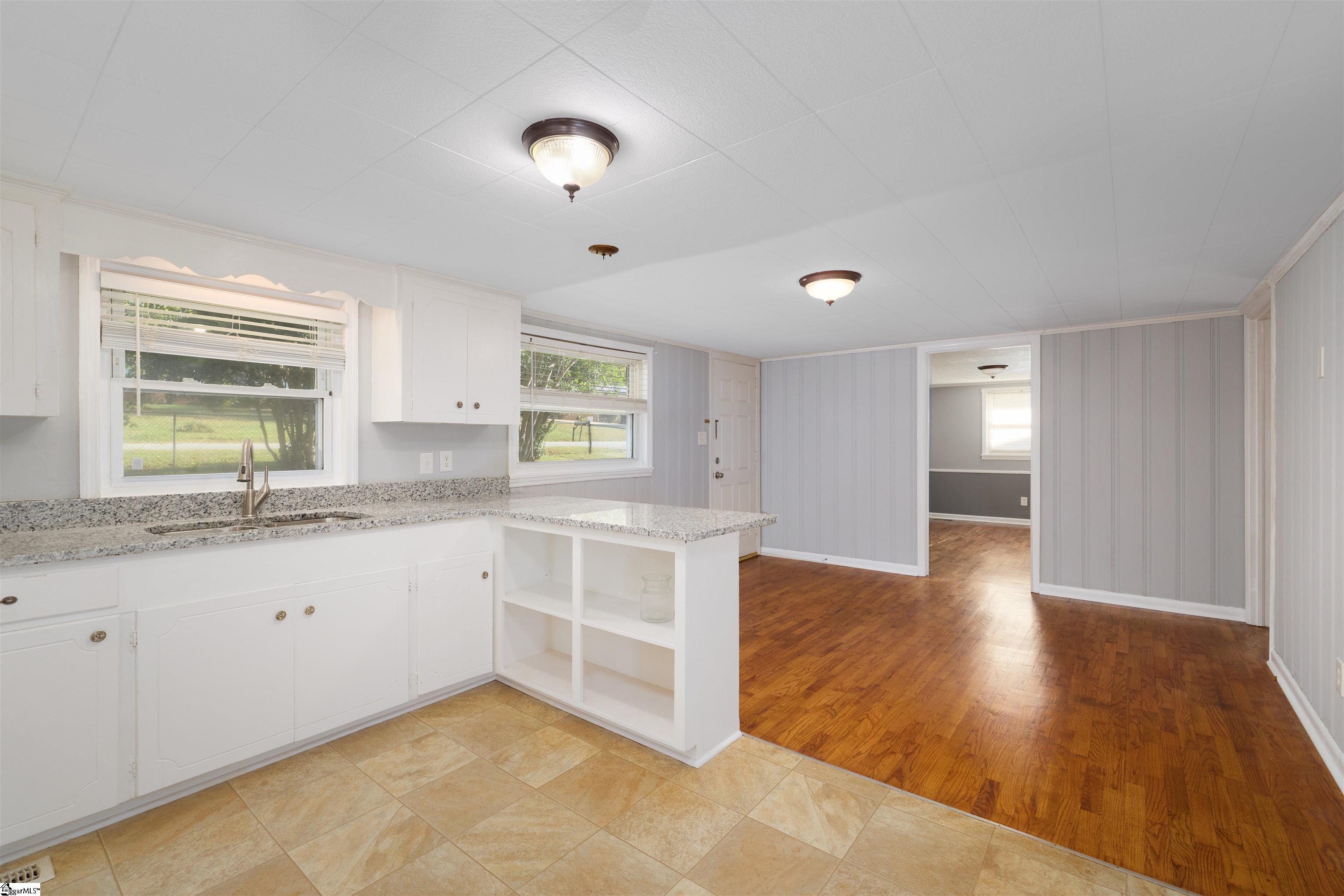 112 Lynn Street Property Photo 8