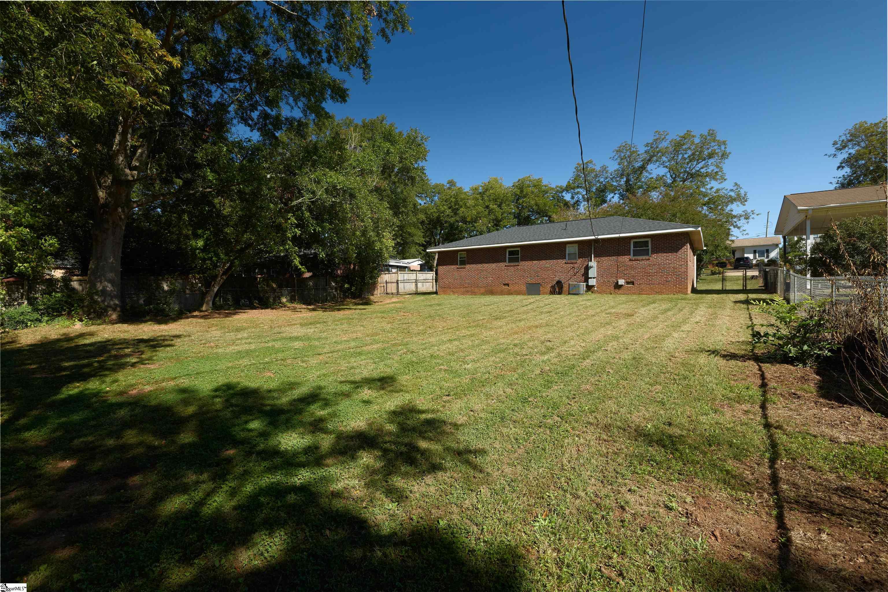 112 Lynn Street Property Photo 23