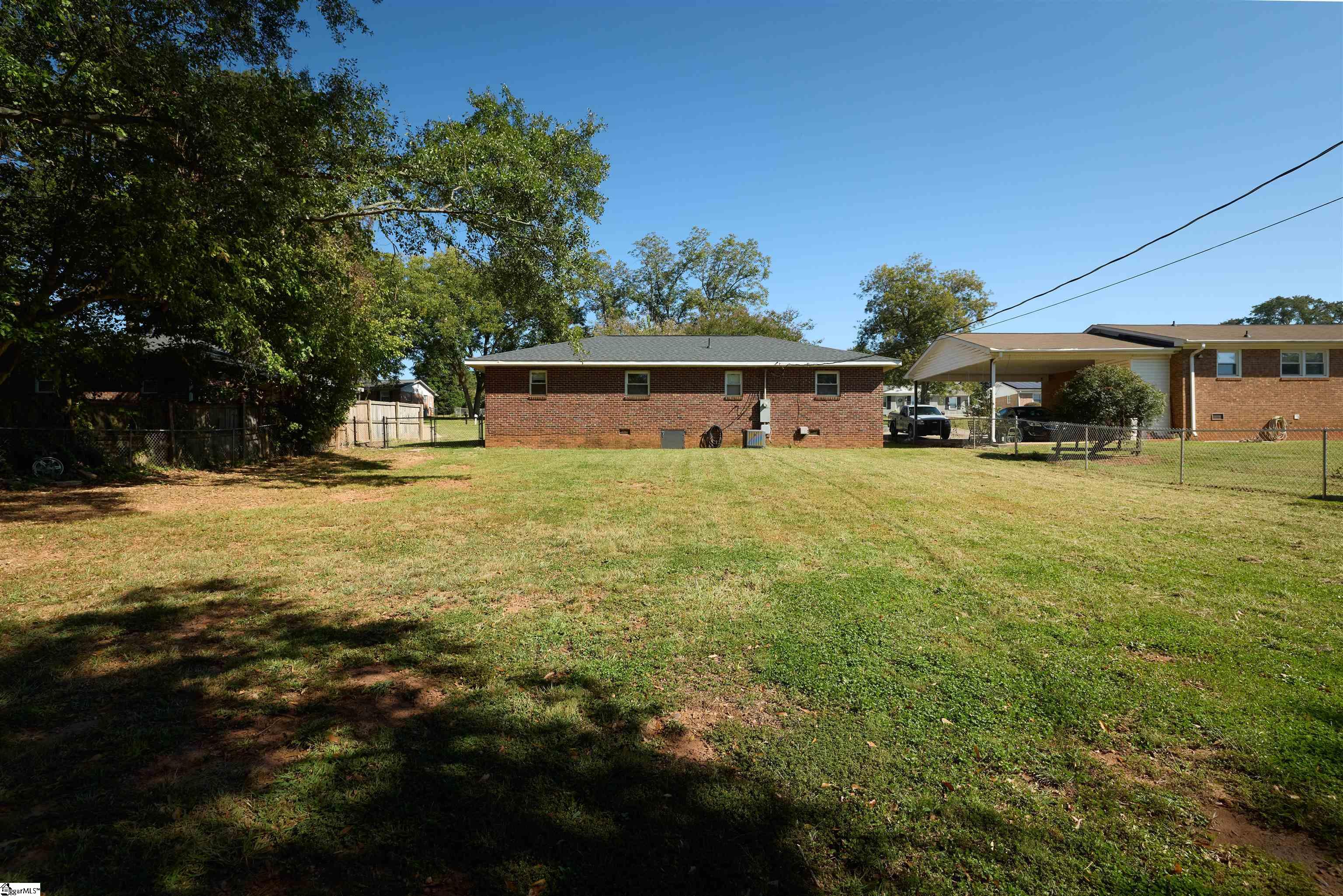 112 Lynn Street Property Photo 24