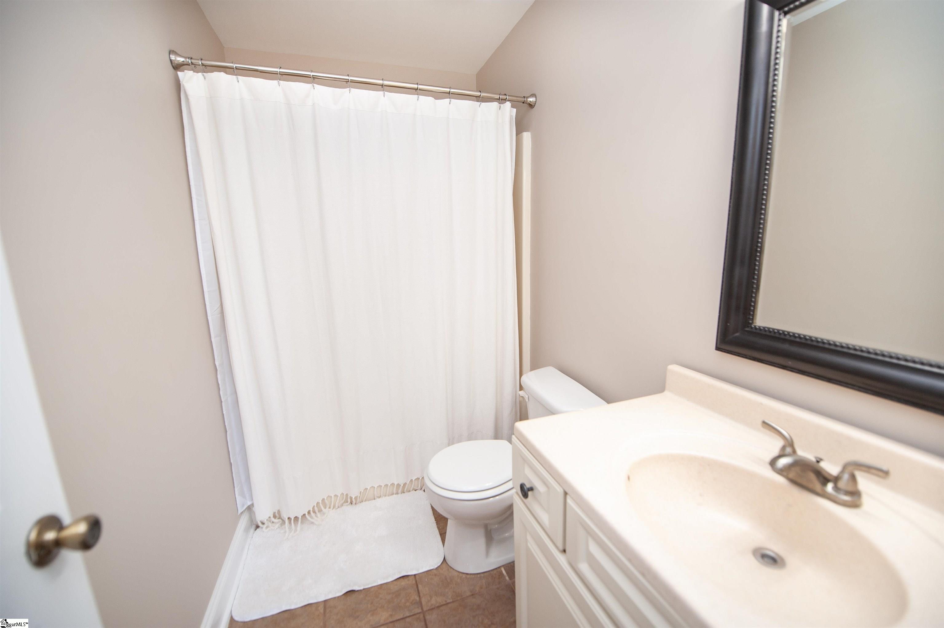 450 Meadow Road Property Photo 23