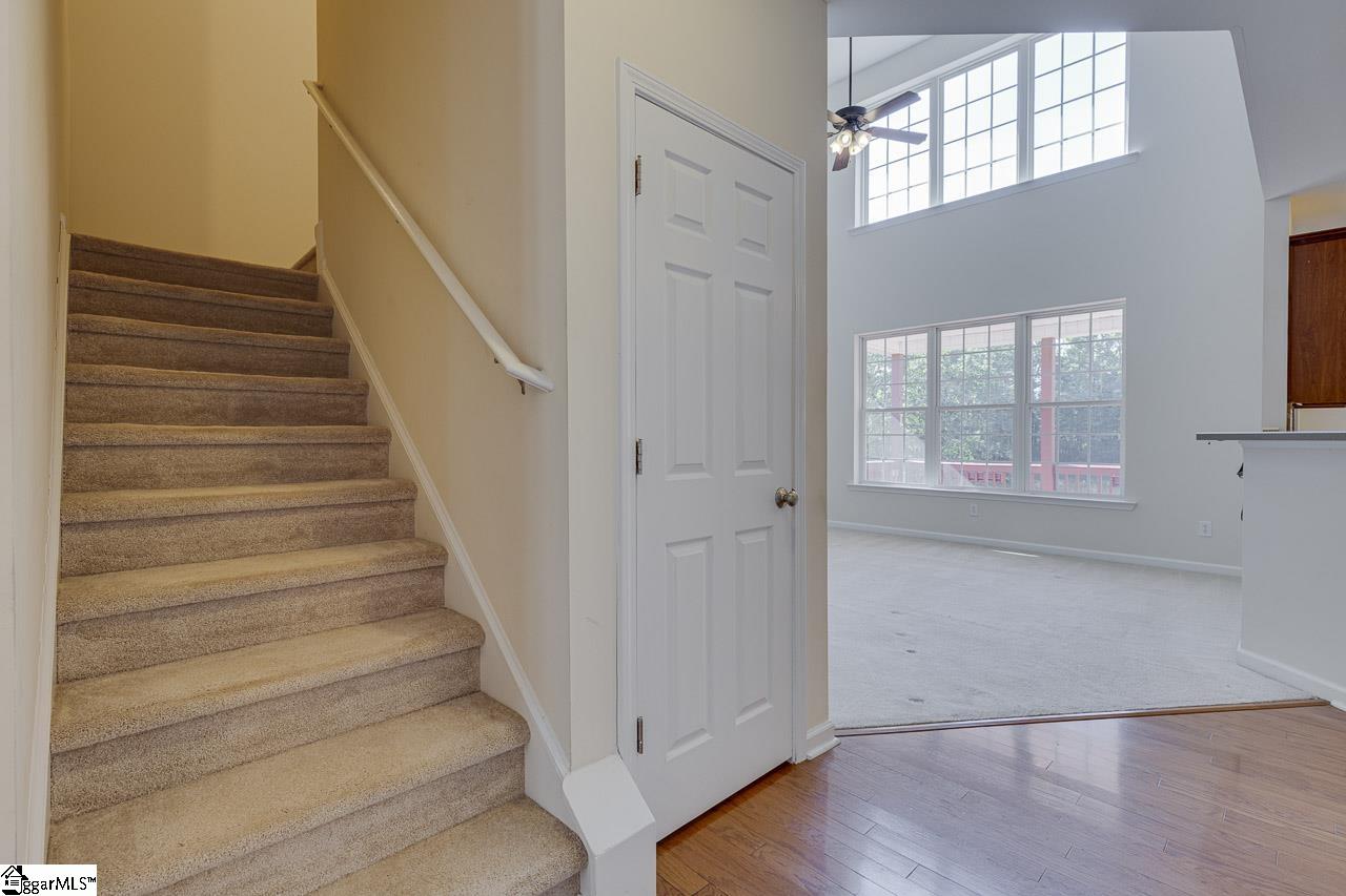 106 Saybrook Road Property Photo 8