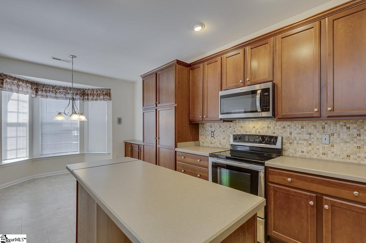 106 Saybrook Road Property Photo 14