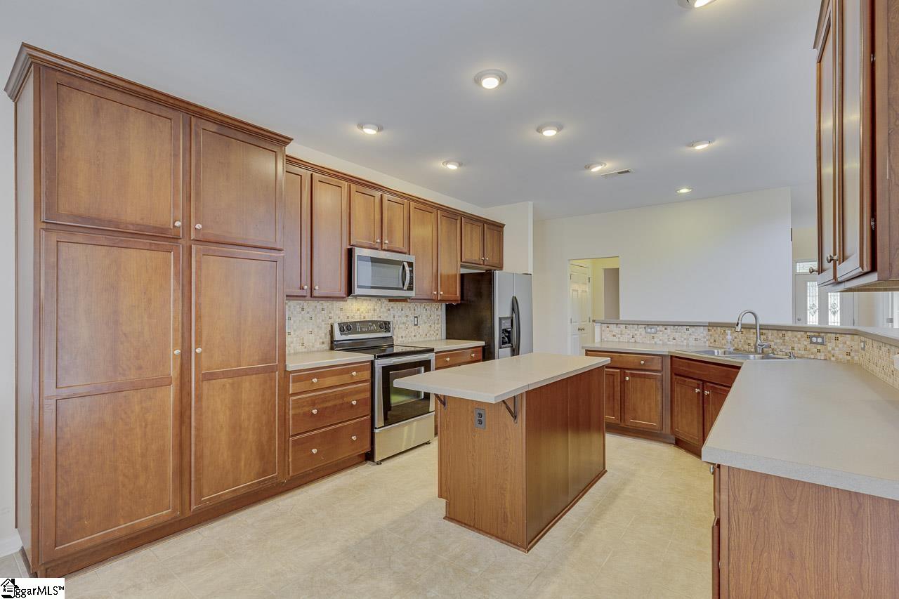 106 Saybrook Road Property Photo 15