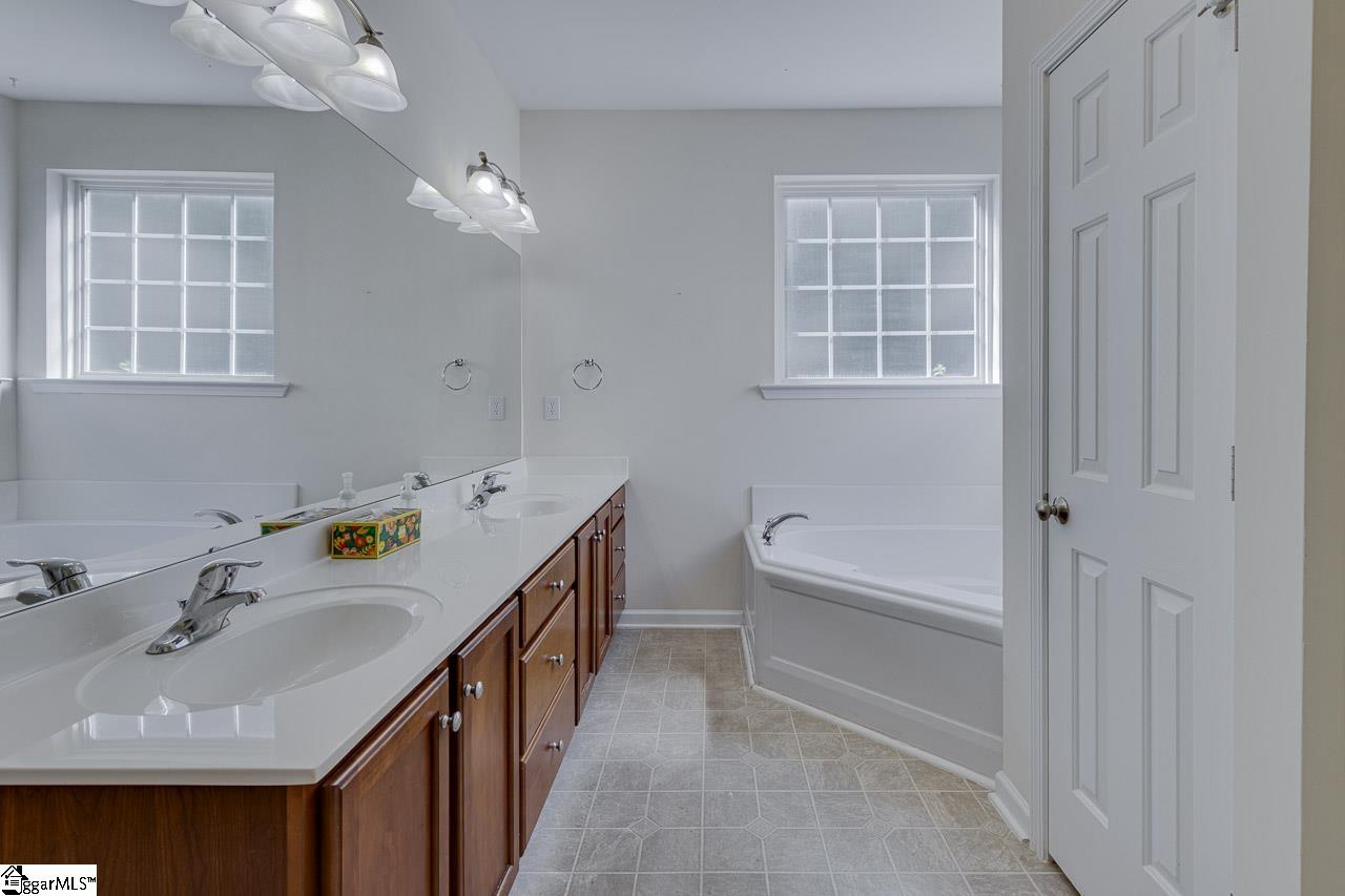 106 Saybrook Road Property Photo 18