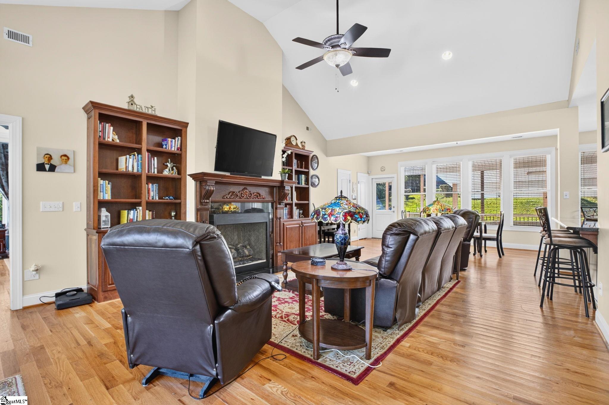 61 Allen Road Property Photo 12
