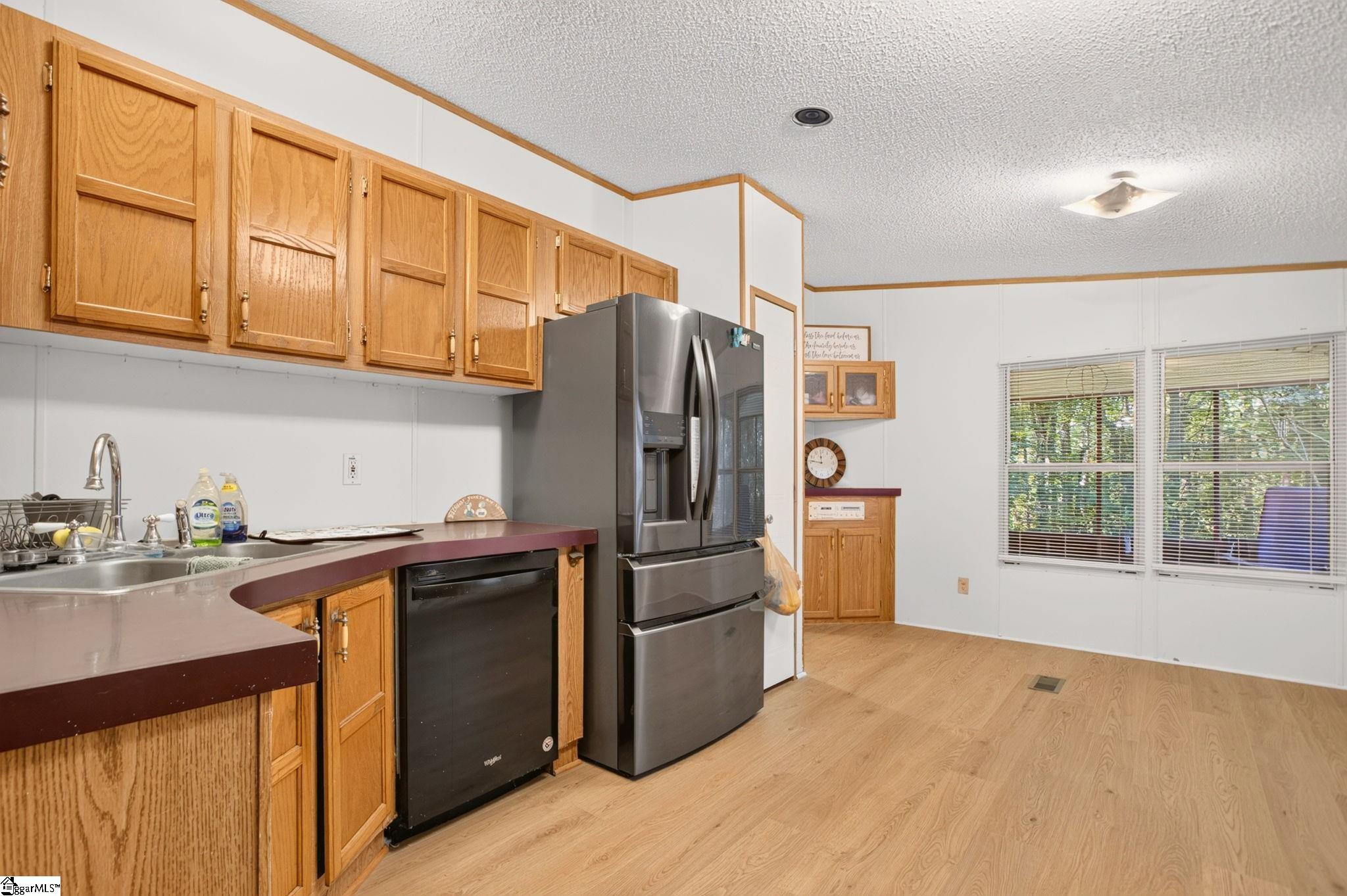 61 Allen Road Property Photo 44