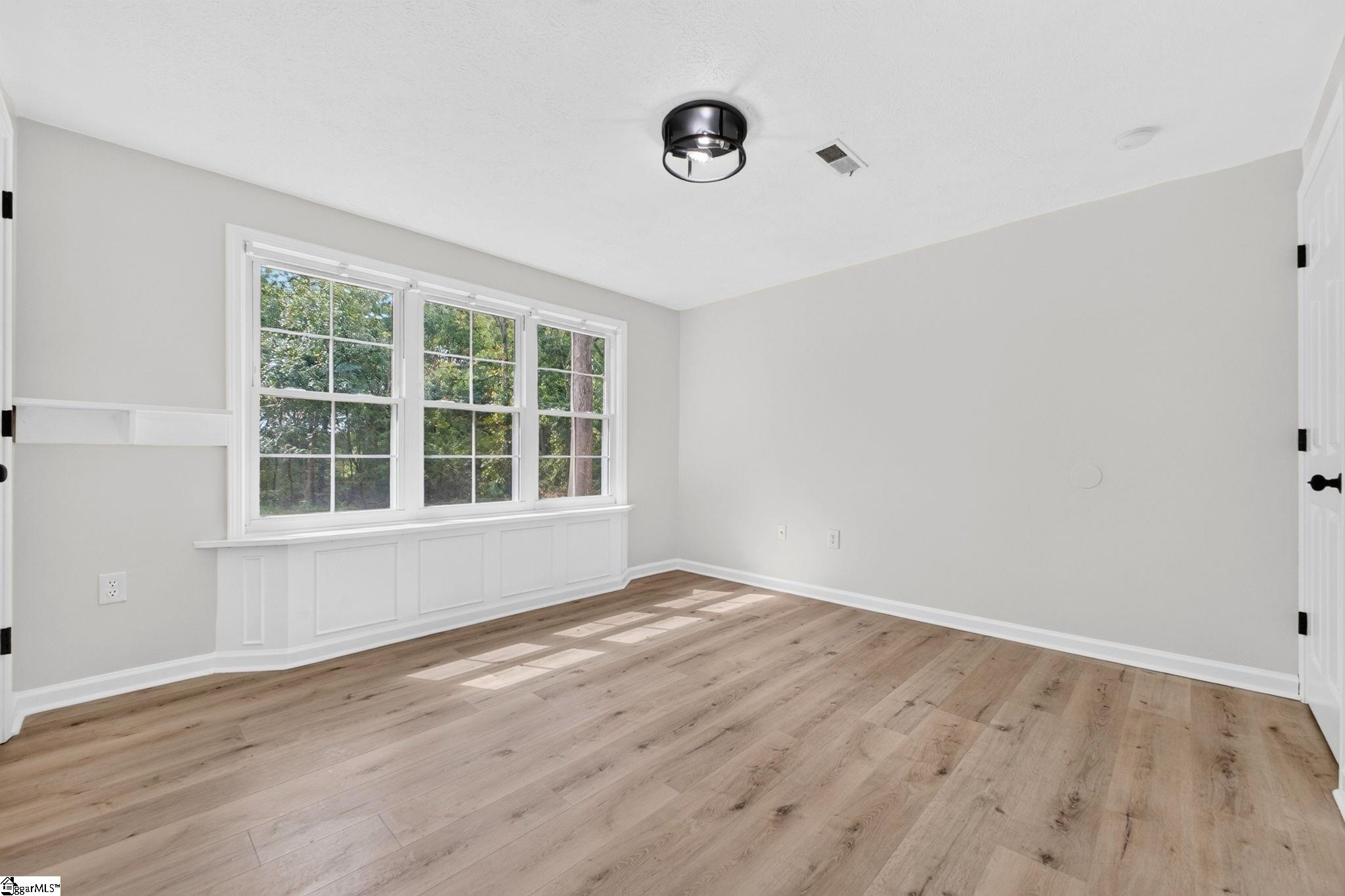 17 Woodharbor Drive Property Photo 13