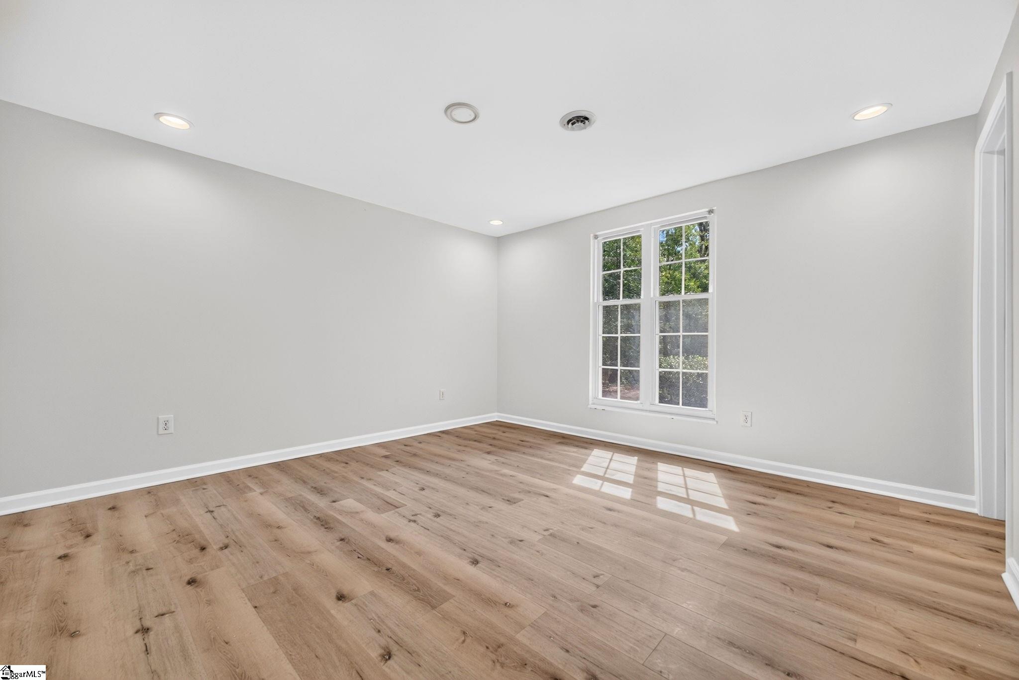 17 Woodharbor Drive Property Photo 21