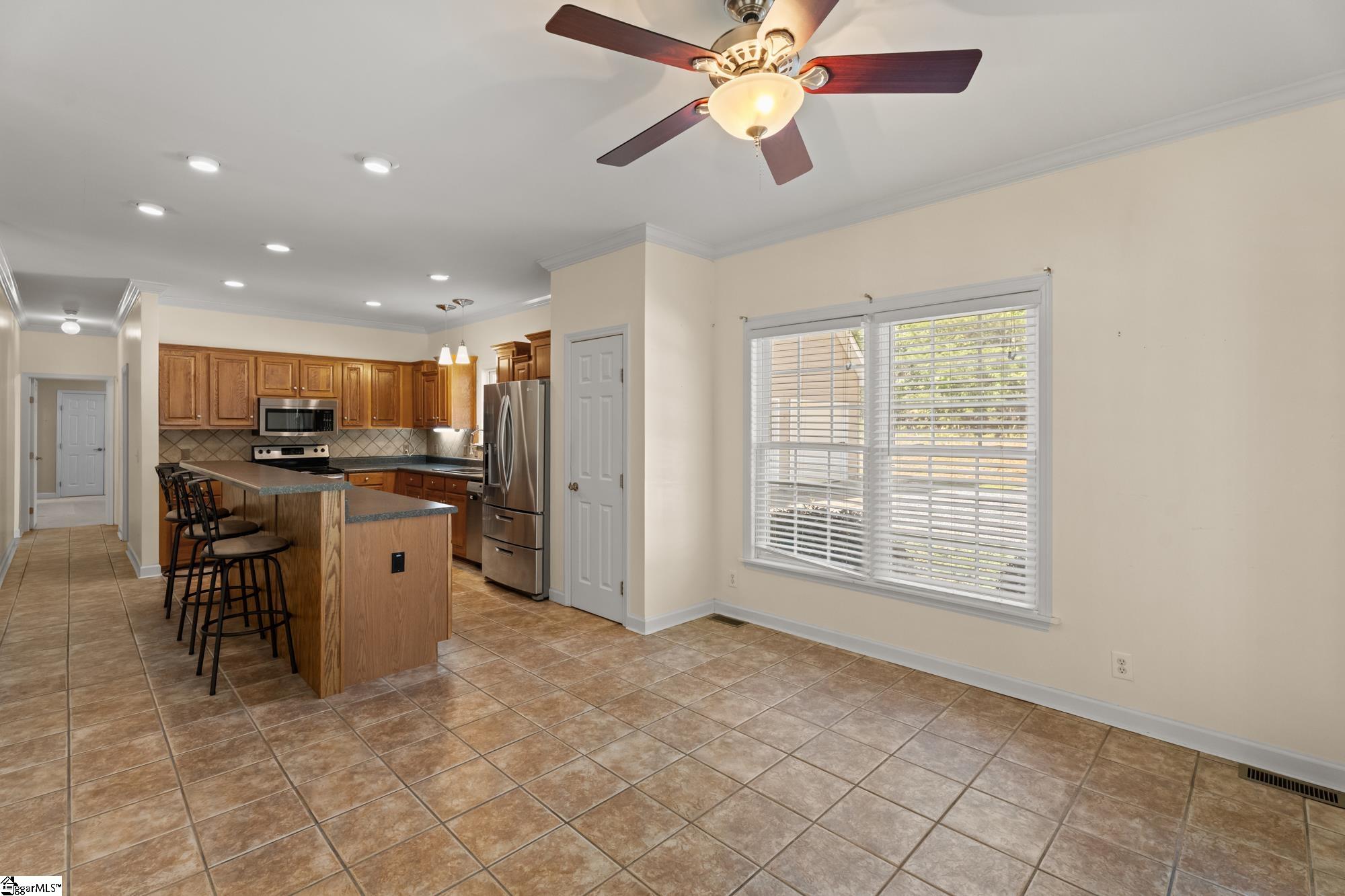 2538 Downalong Drive Property Photo 9