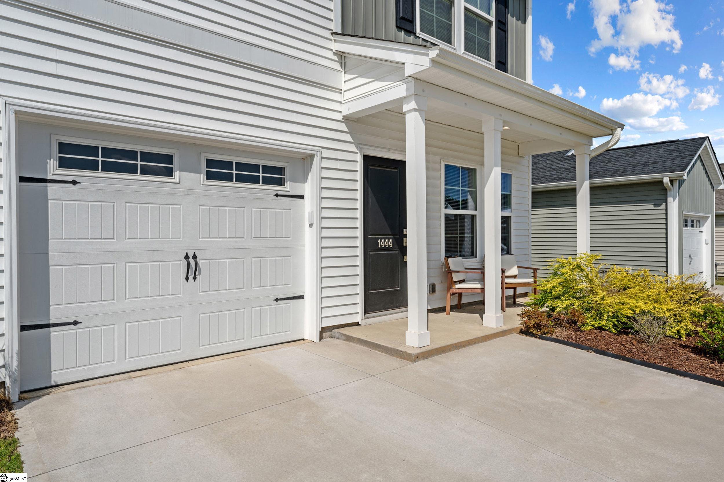 1444 Donhill Drive Property Photo 4