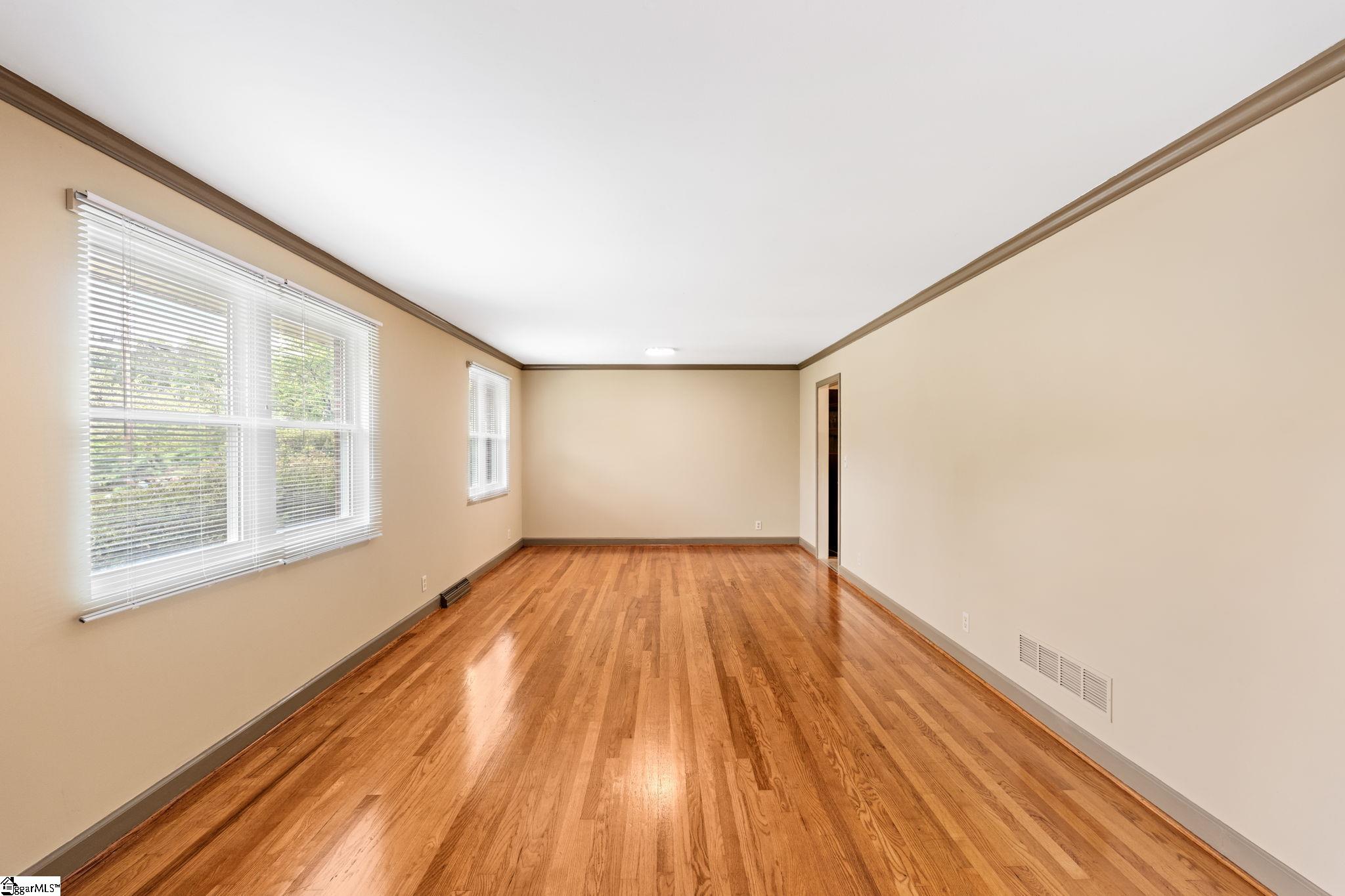 7 Dublin Court Property Photo 5