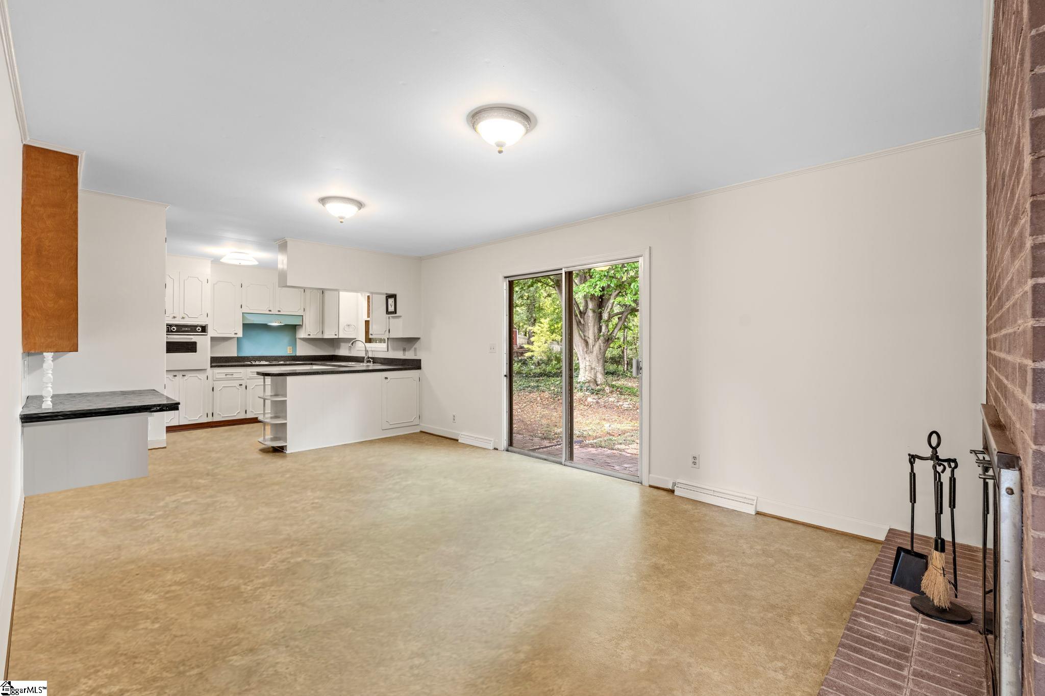 7 Dublin Court Property Photo 8