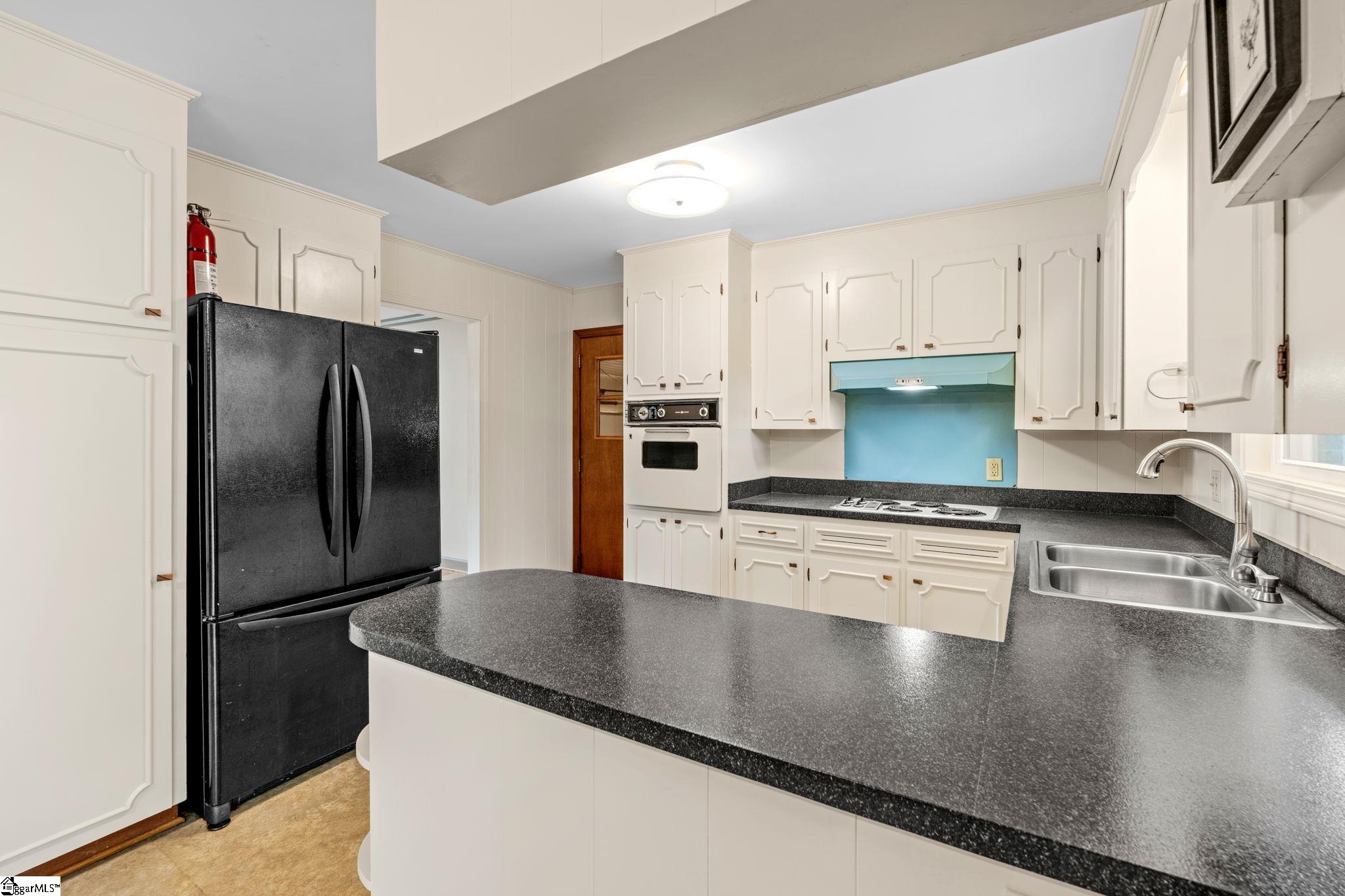 7 Dublin Court Property Photo 12