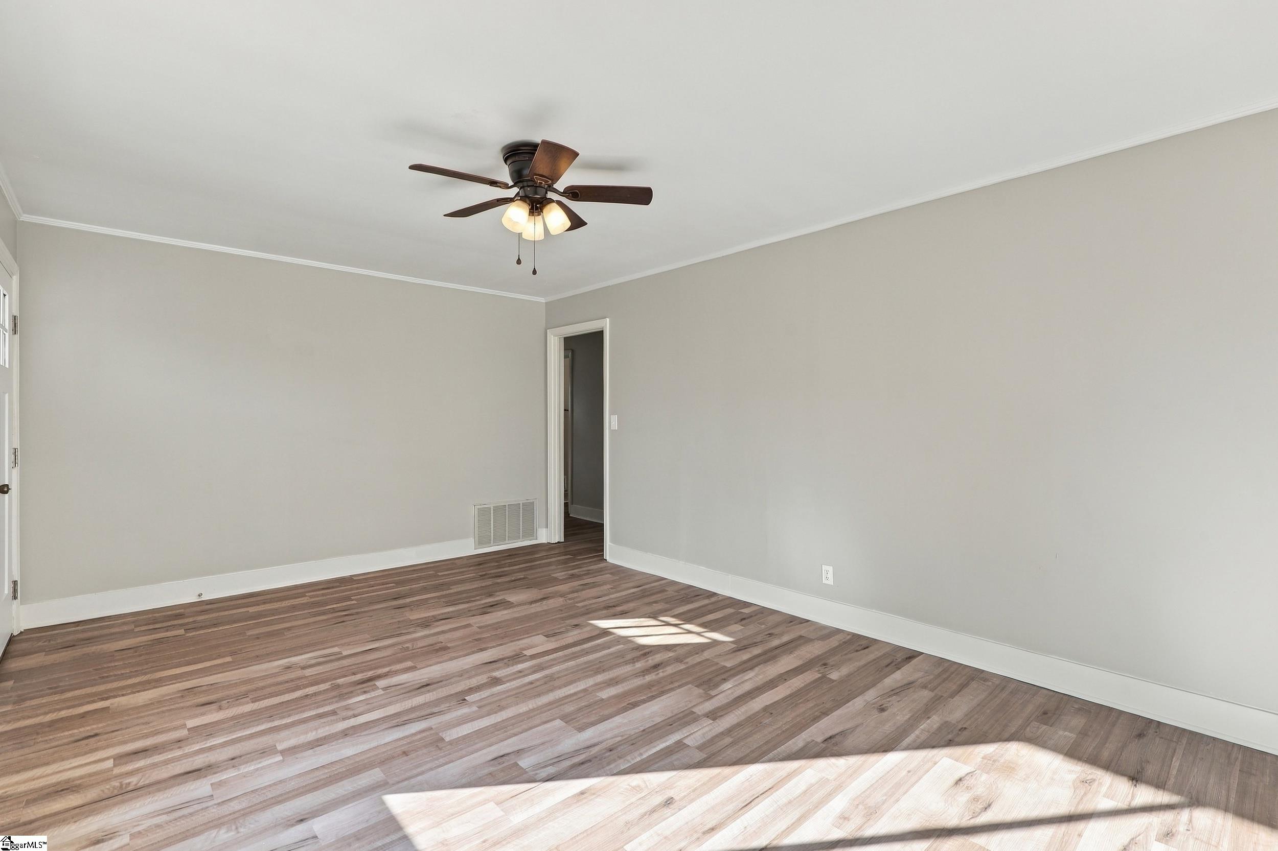 15 Knox Street Property Photo 9
