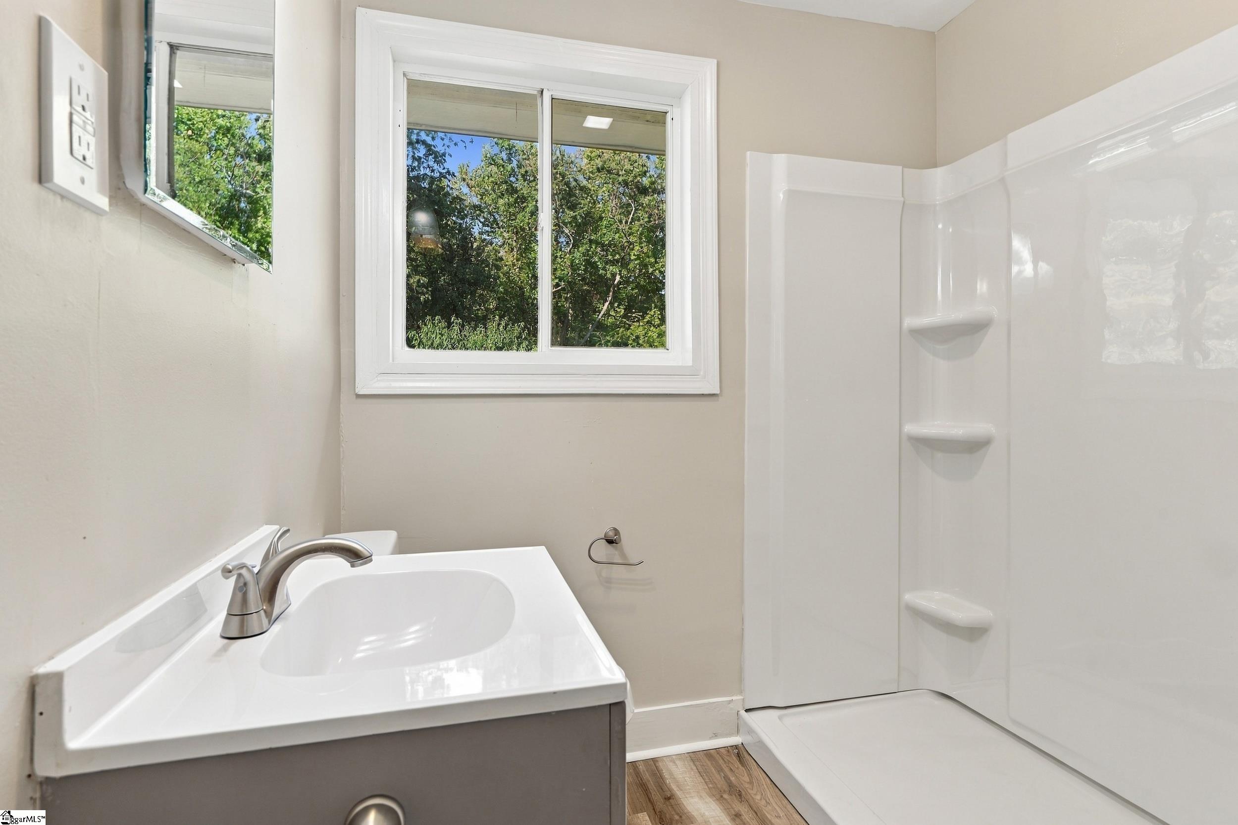 15 Knox Street Property Photo 23