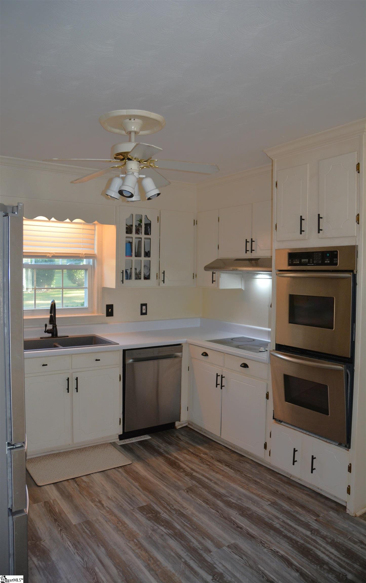 103 Knollview Drive Property Photo 6