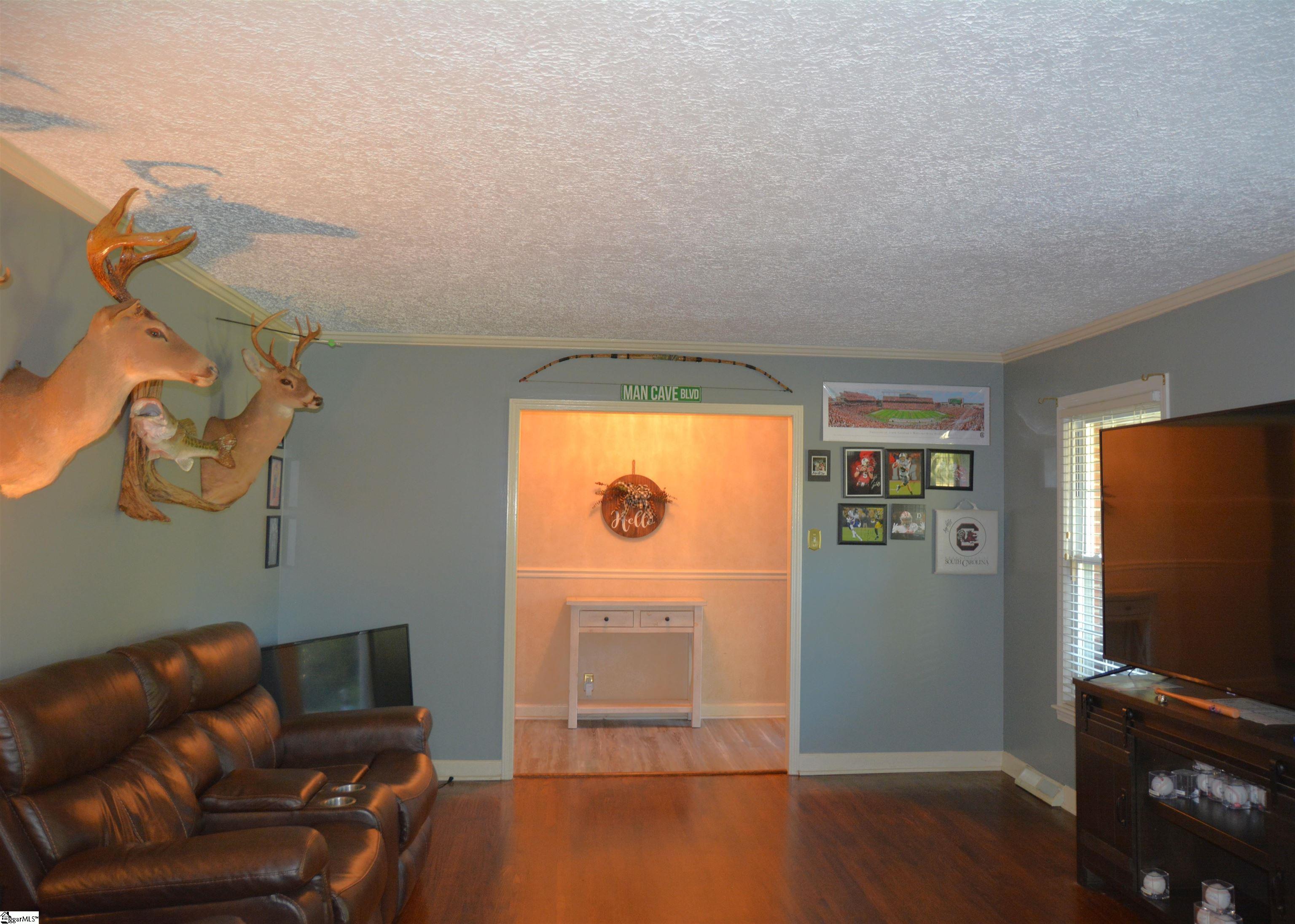 103 Knollview Drive Property Photo 9