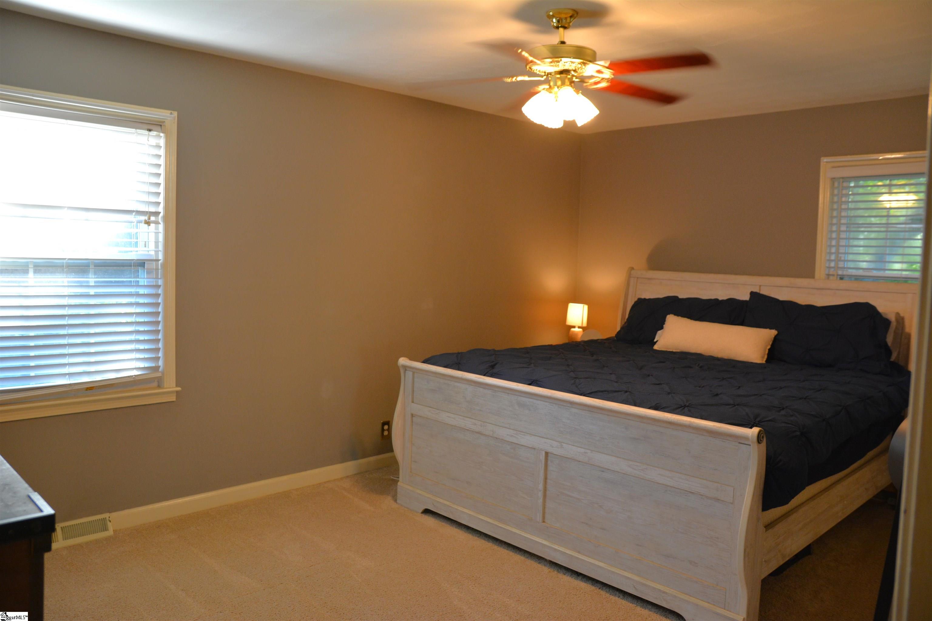 103 Knollview Drive Property Photo 12