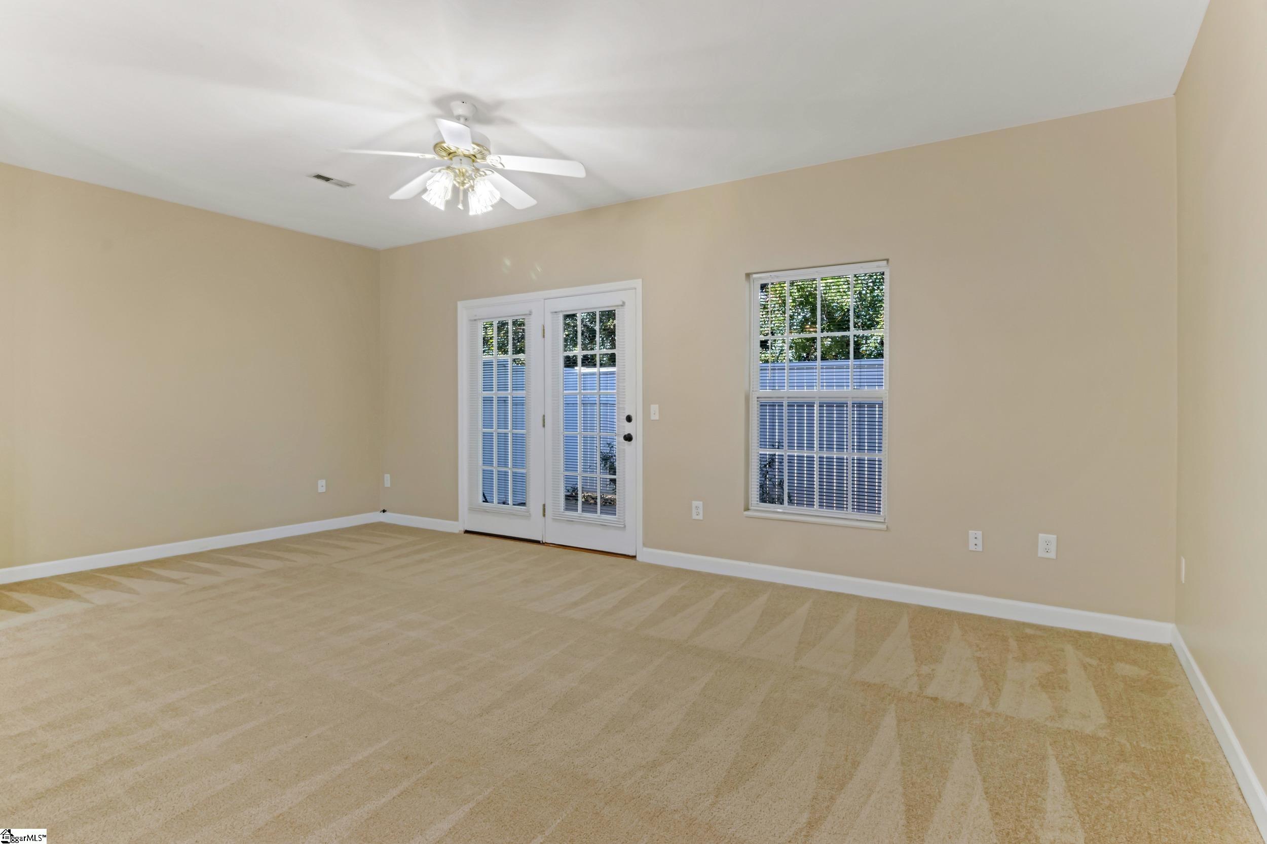 48 Ridgestone Circle Property Photo 9