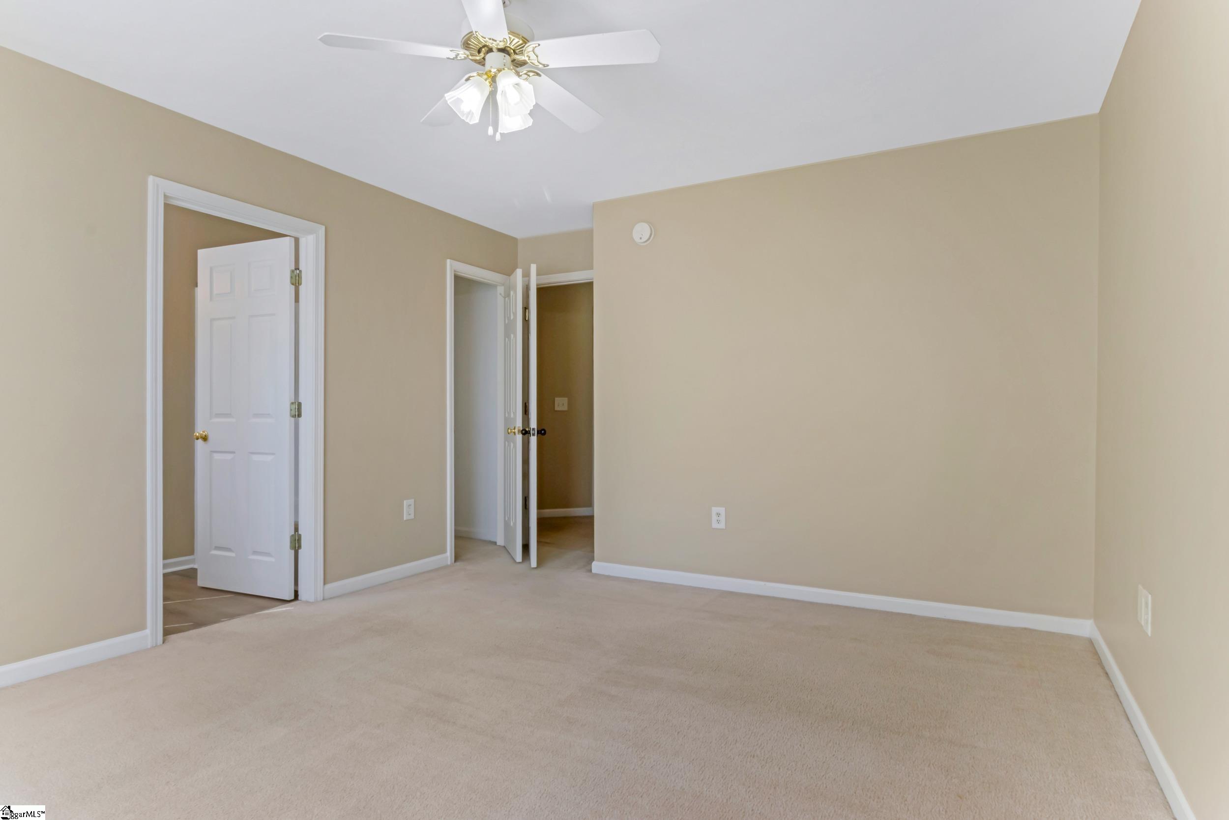 48 Ridgestone Circle Property Photo 13