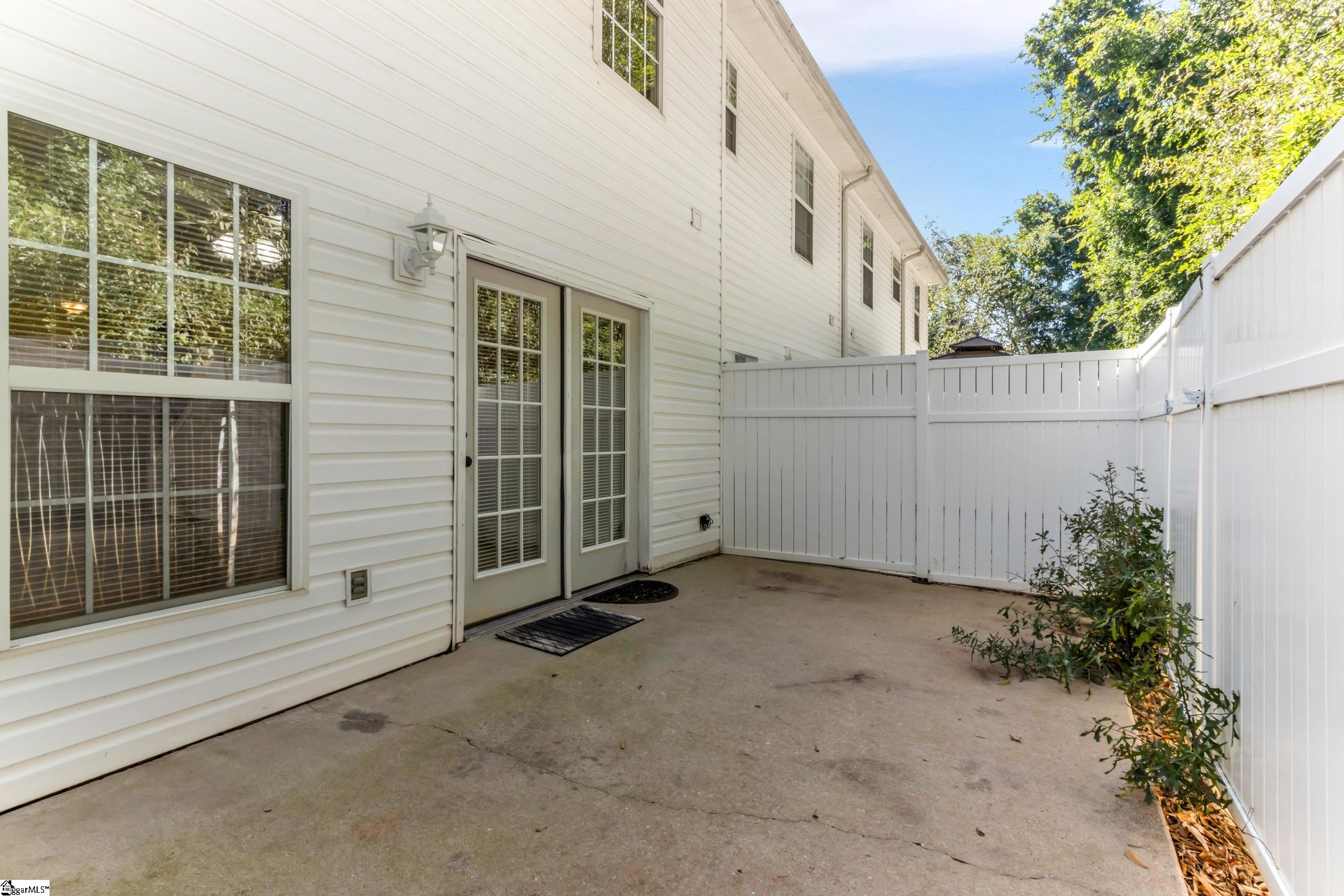 48 Ridgestone Circle Property Photo 22