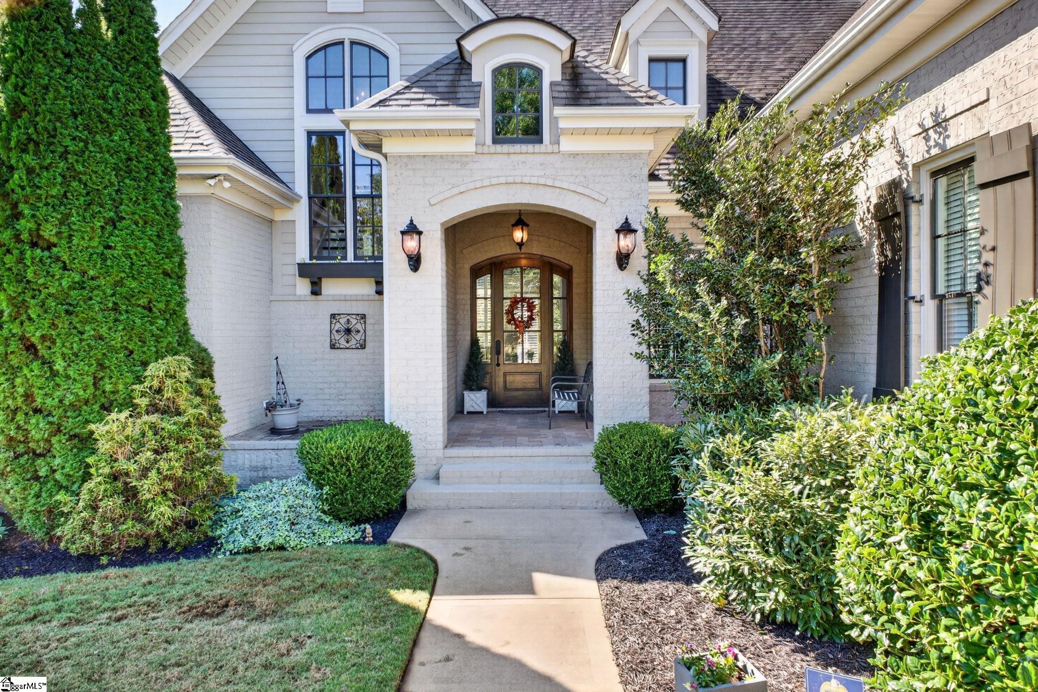 101 Treetops Court Property Photo 2