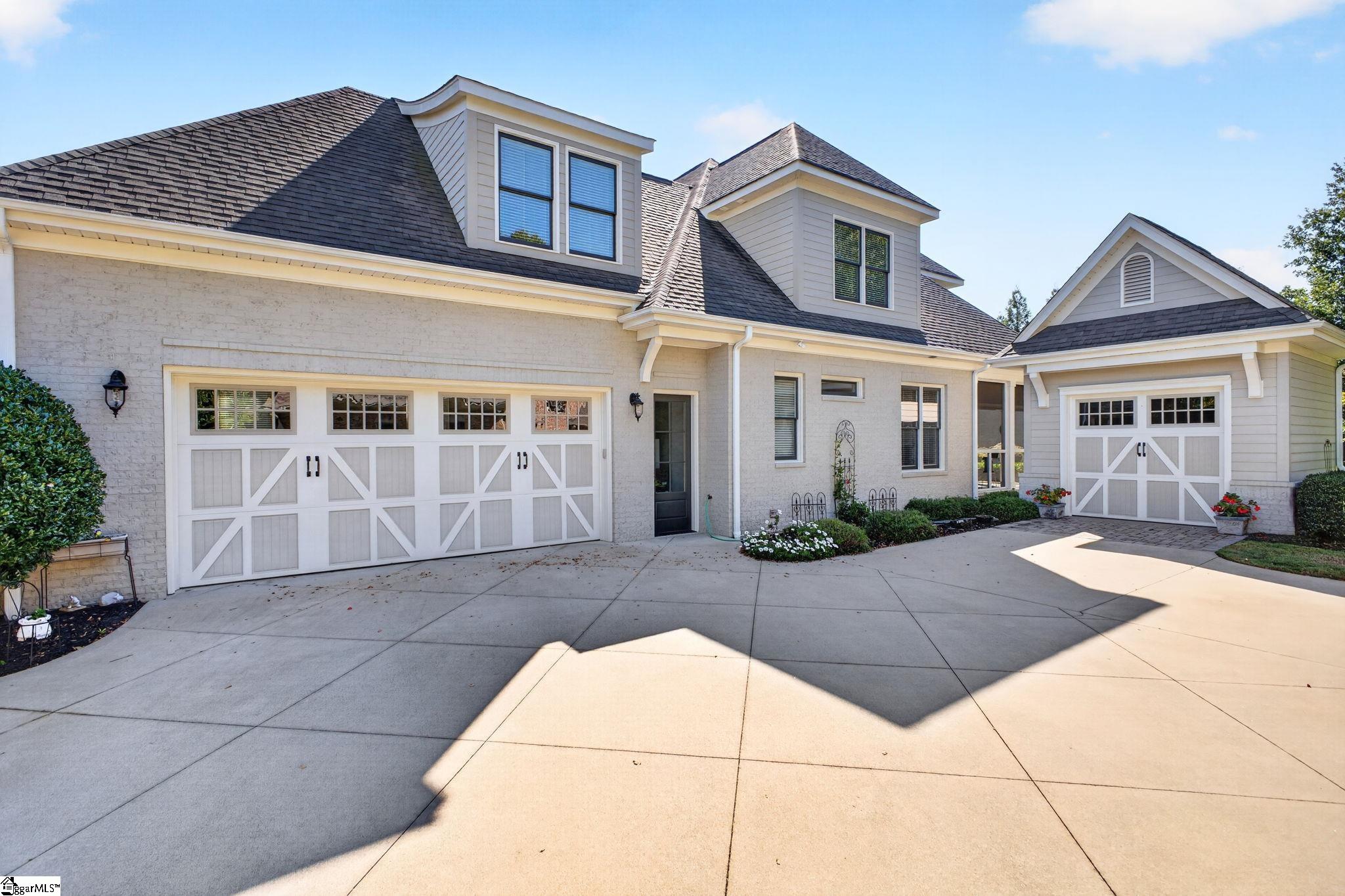 101 Treetops Court Property Photo 33
