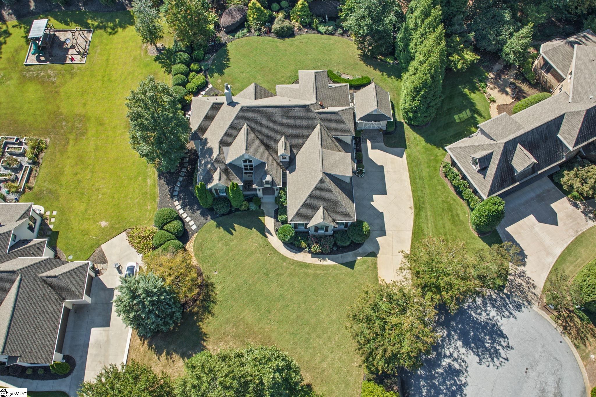 101 Treetops Court Property Photo 42