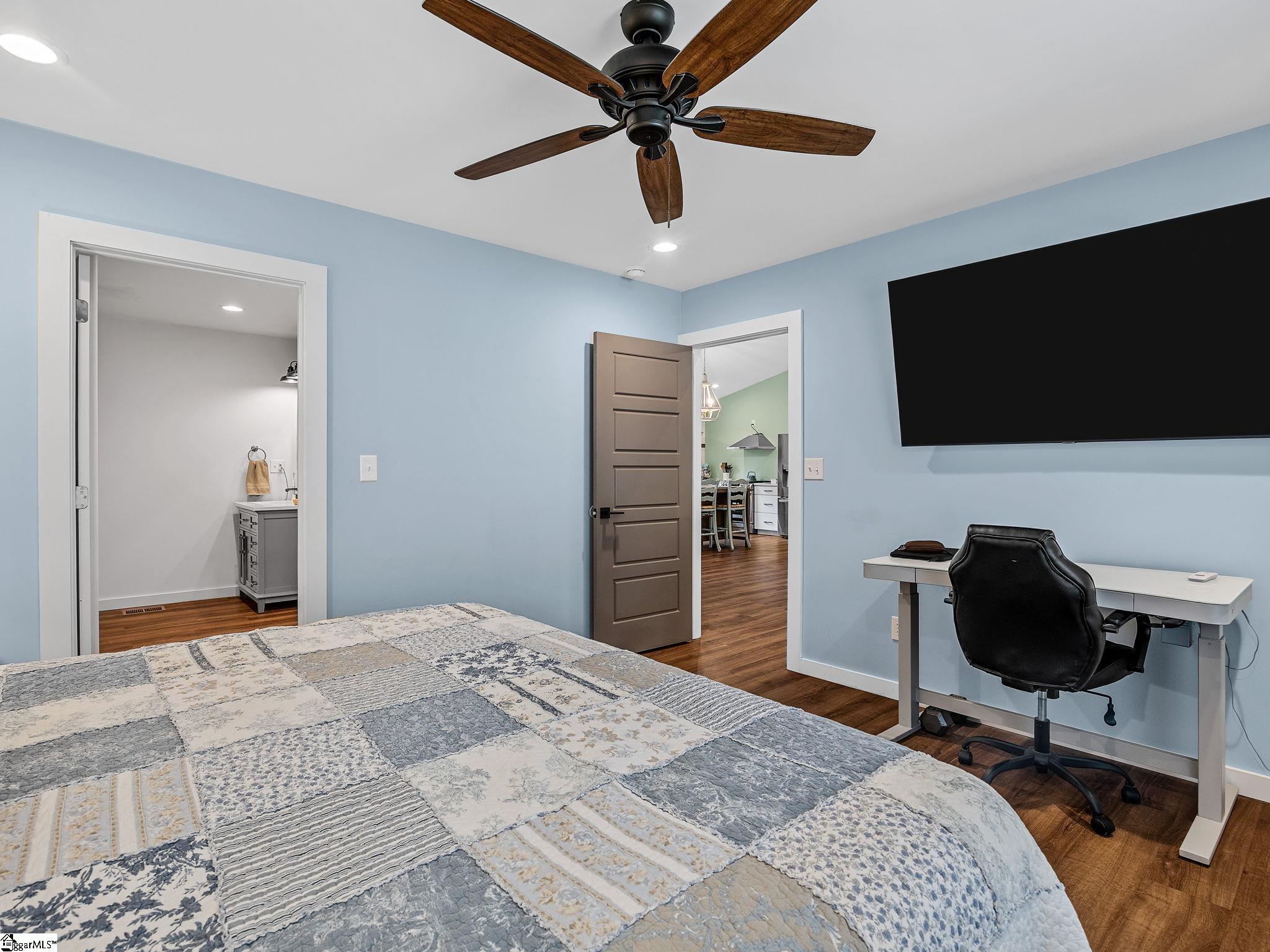 360 Greenwood Road Property Photo 23
