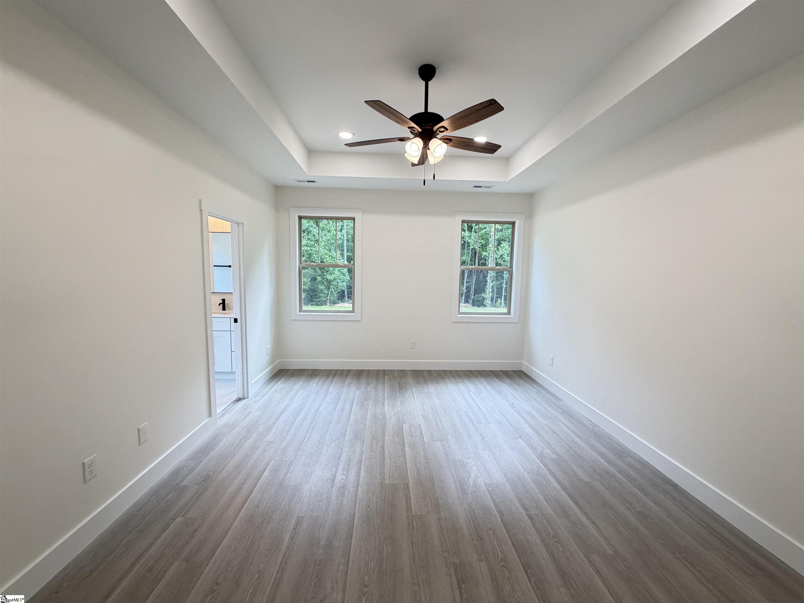 1606093 Property Photo 7