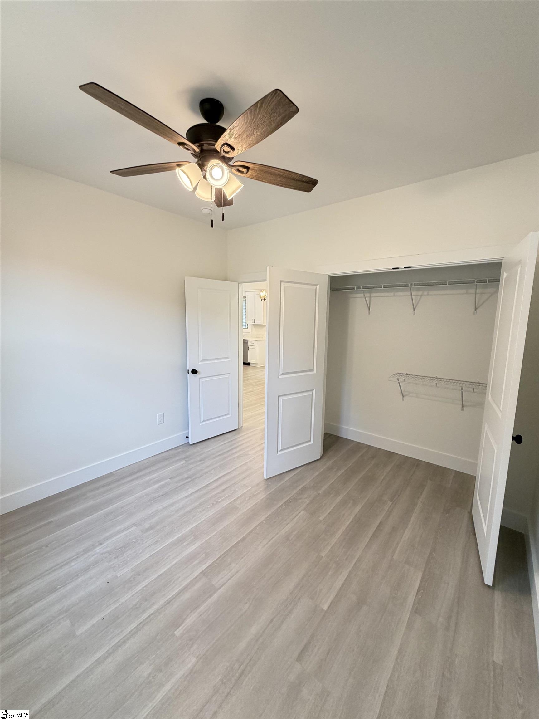1606093 Property Photo 18