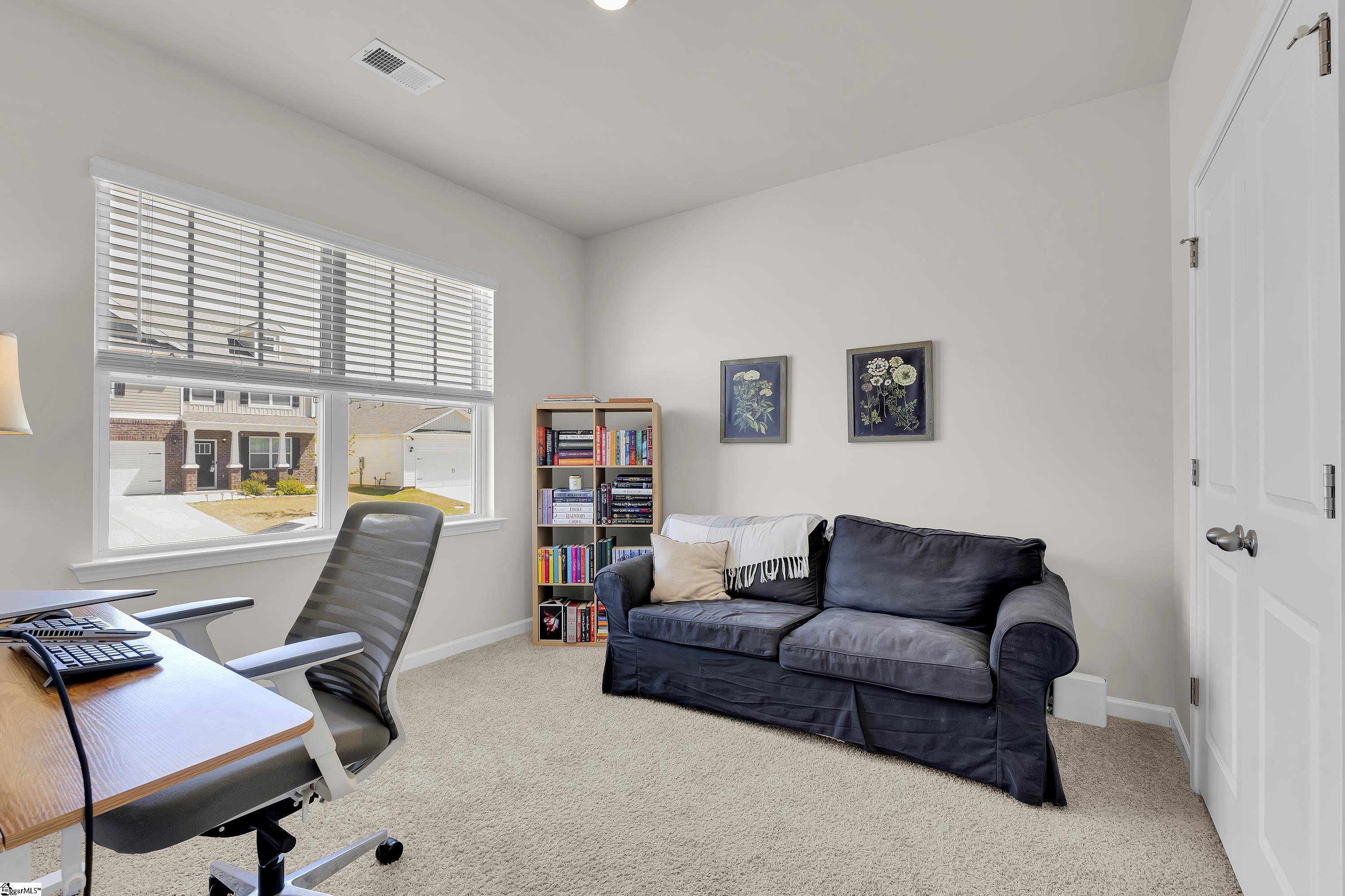 76 Oak Edge Lane Property Photo 9