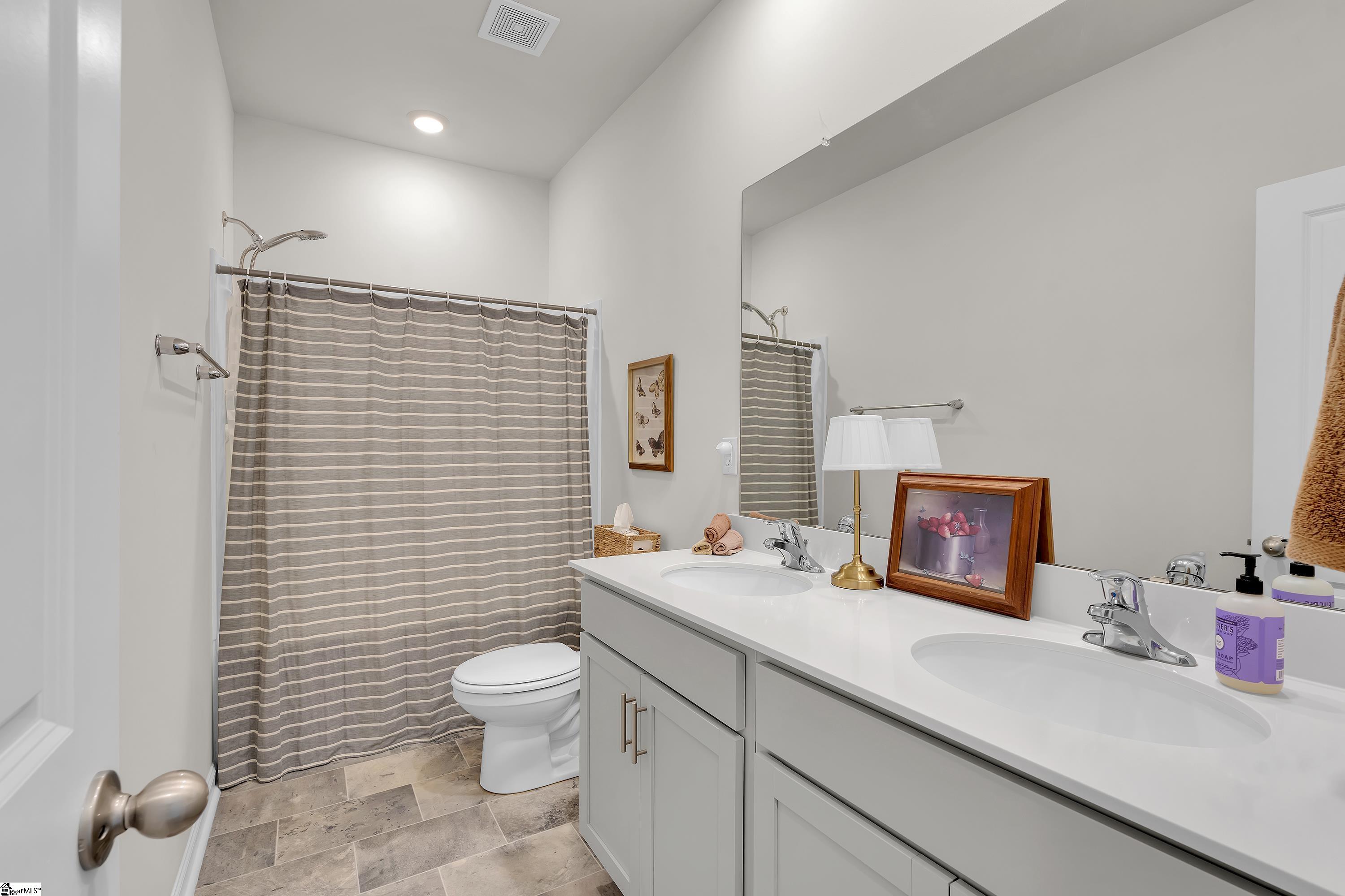 76 Oak Edge Lane Property Photo 11