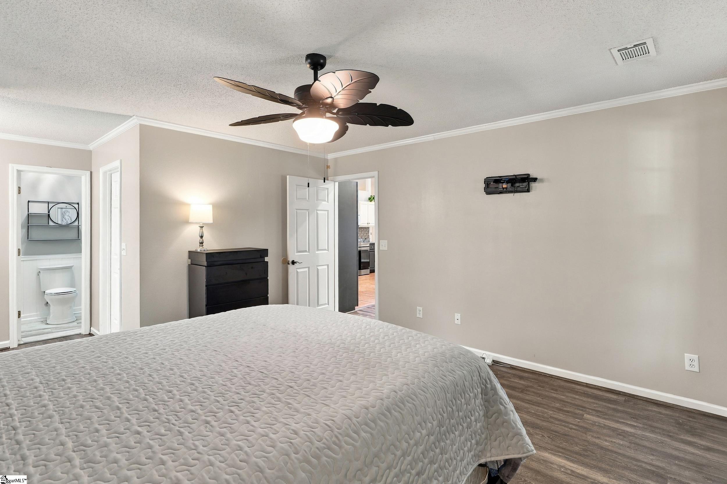 204 Bitternut Lane Property Photo 12
