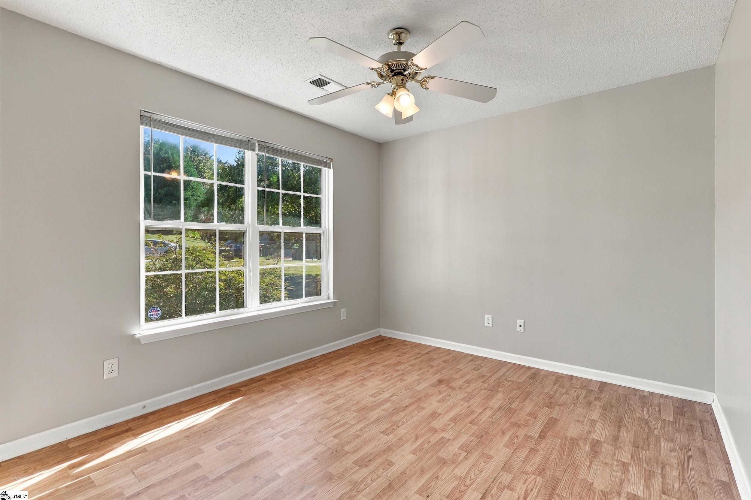 204 Bitternut Lane Property Photo 15