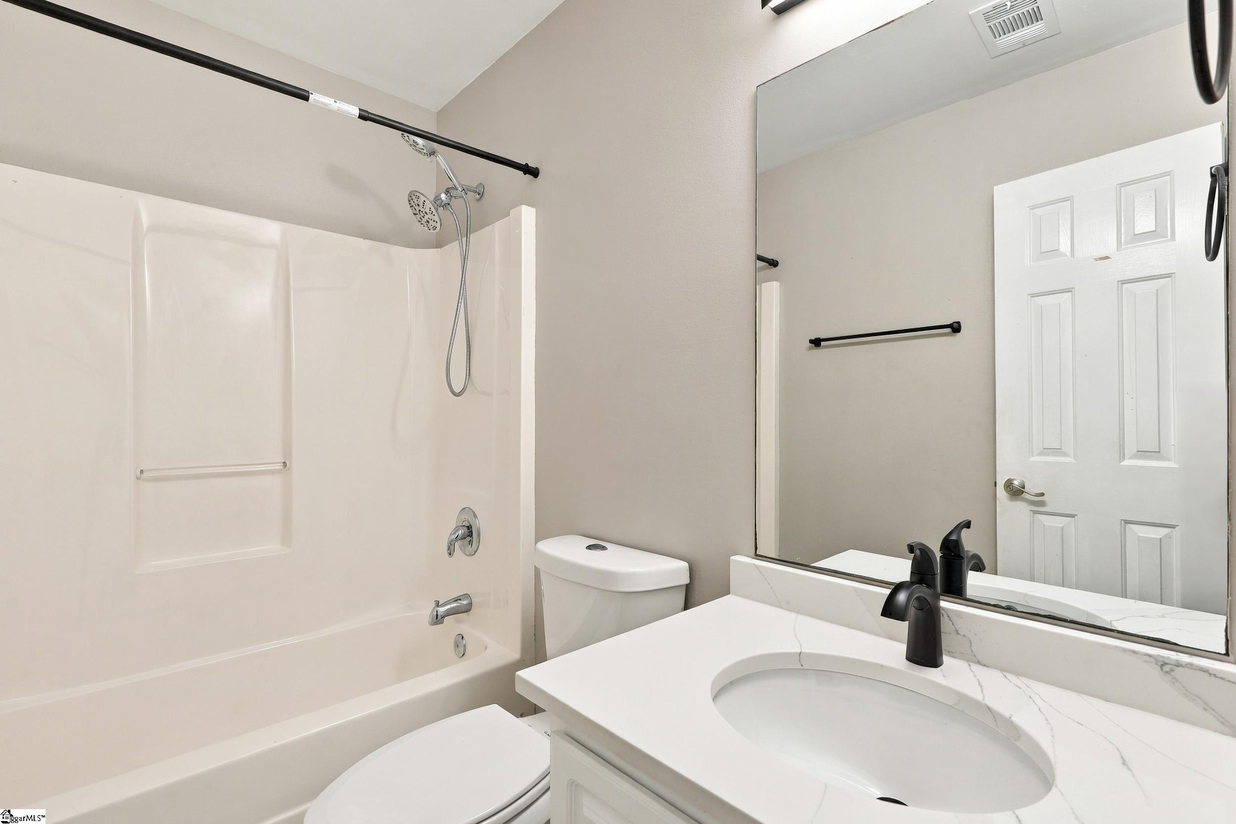 204 Bitternut Lane Property Photo 17