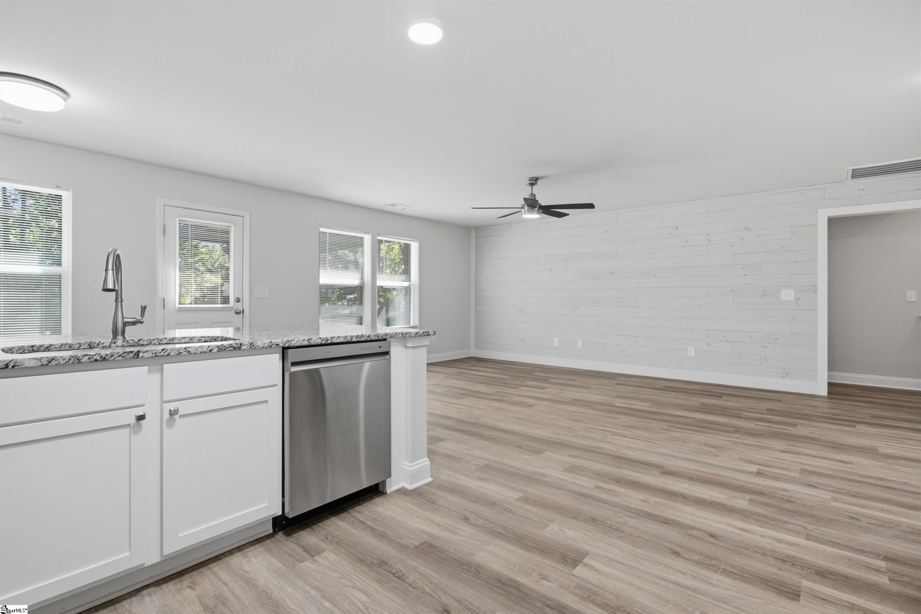 216 Woodfield Avenue Property Photo 7